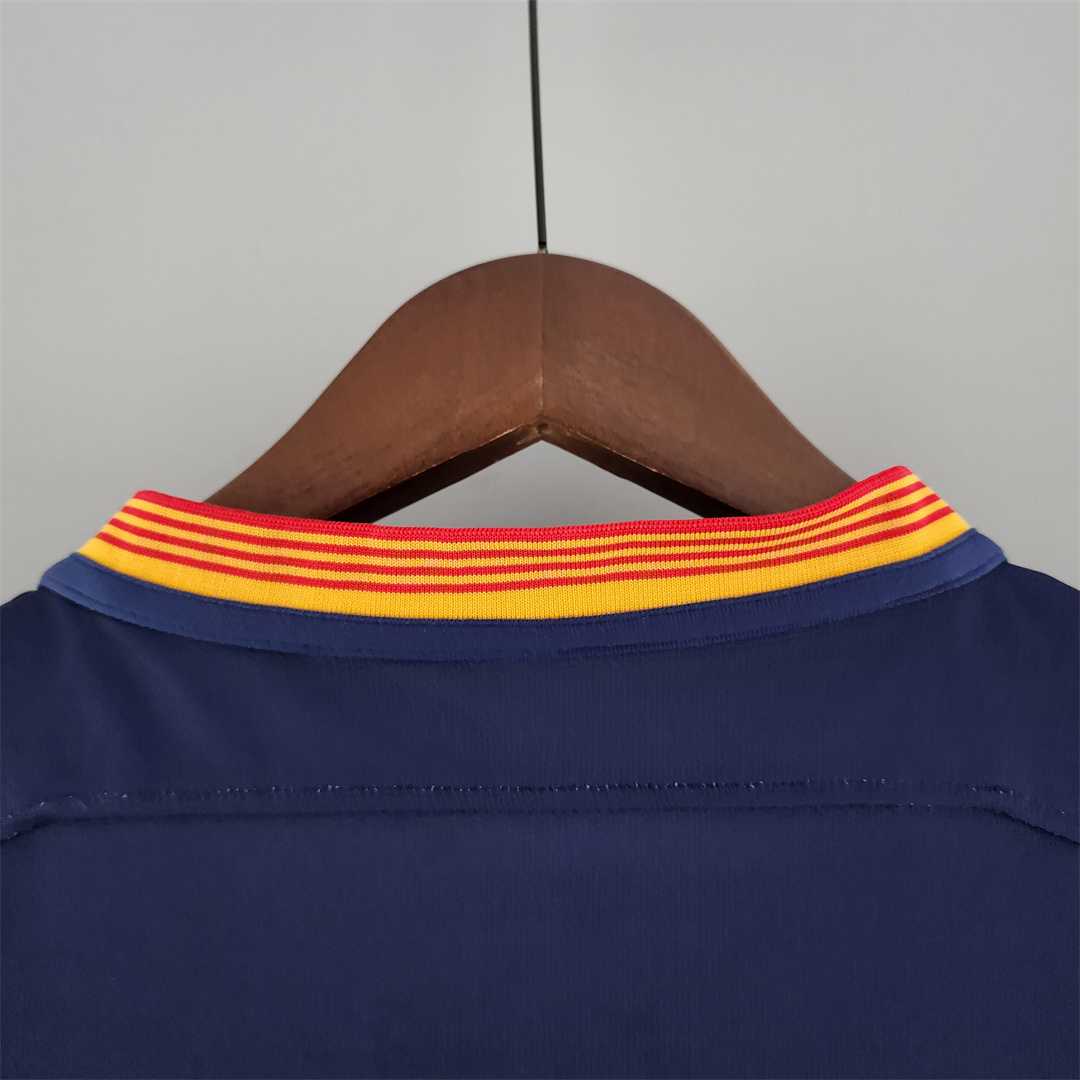 15-16 Barcelona Home Retro Jersey - view 6