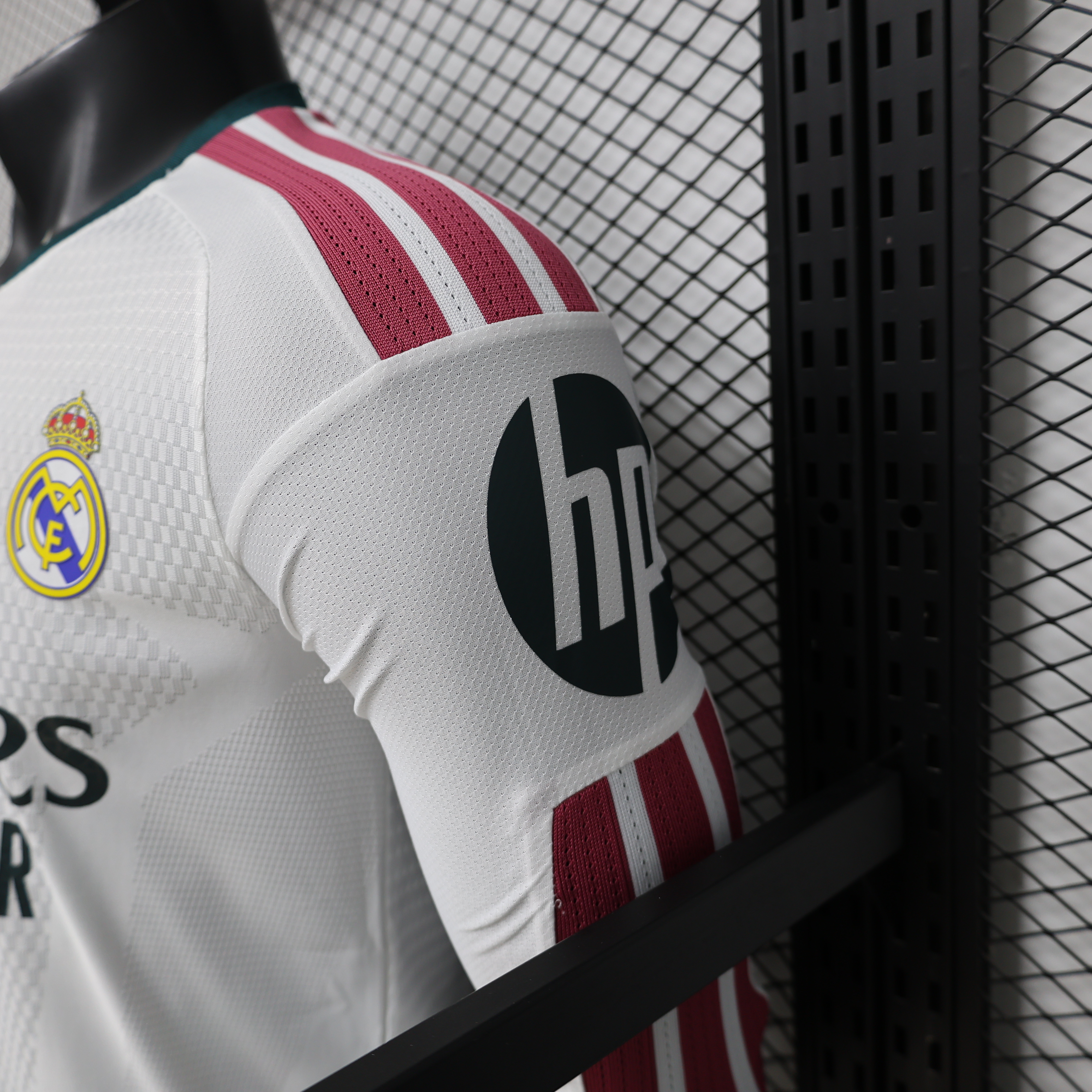 26-27 Real Madrid Special Soccer Jersey Player Version Long Sleeve - view 6