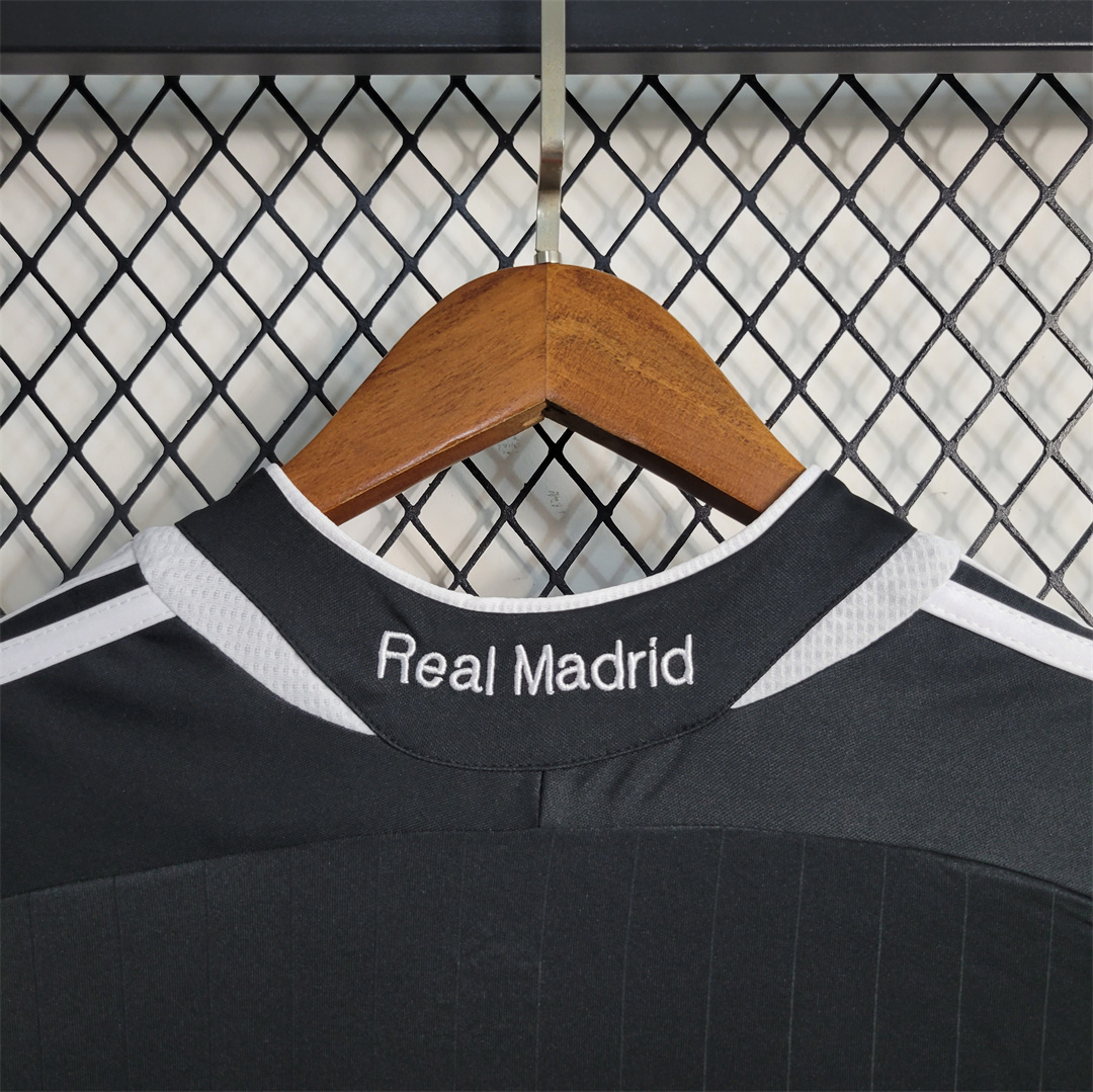 2006-07 Real Madrid Away Retro Soccer Jersey - view 7