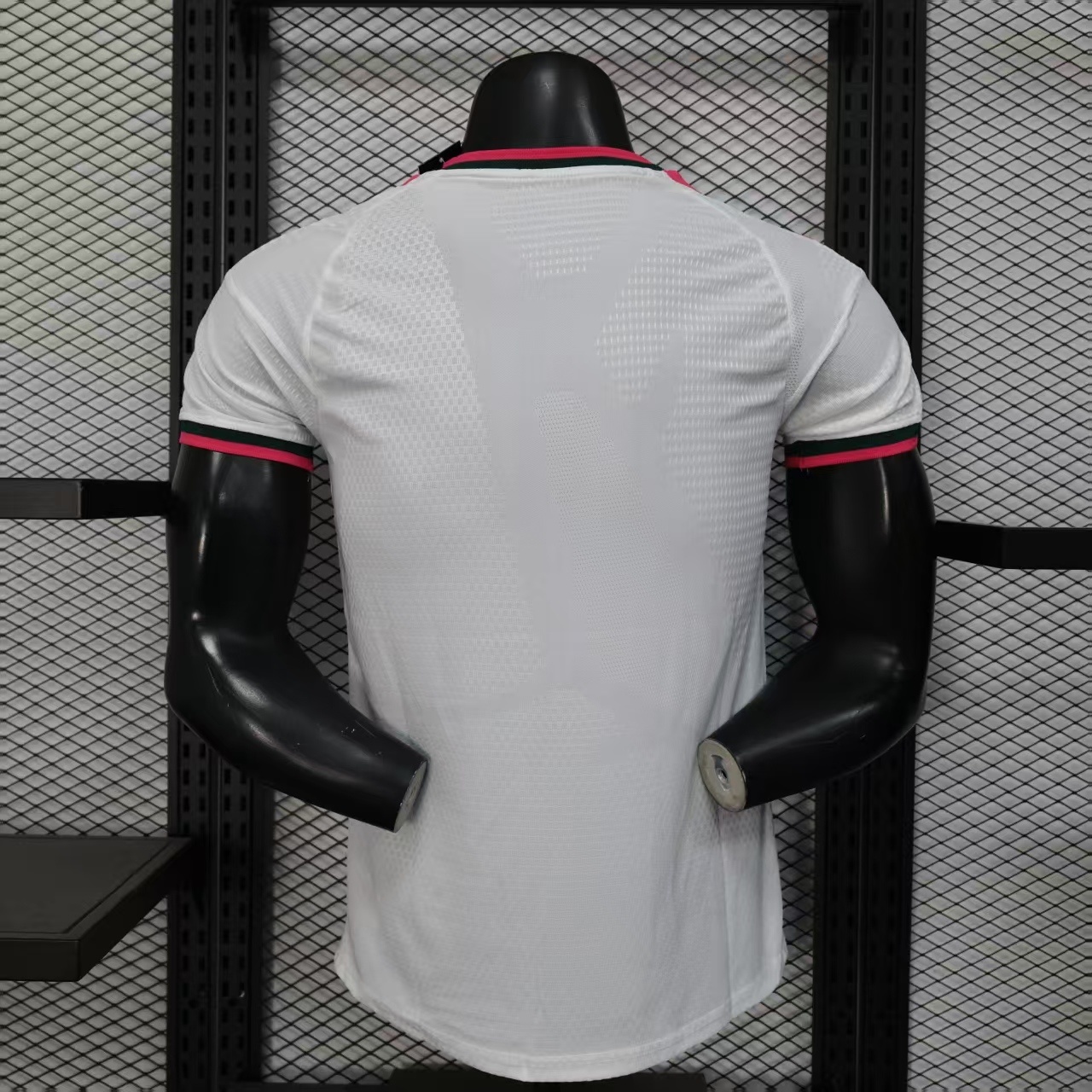 26-27 Real Madrid Special Soccer Jersey Player Version - view 3