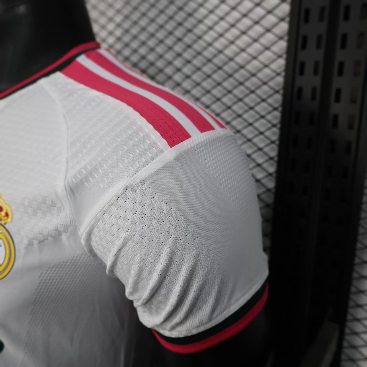 26-27 Real Madrid Special Soccer Jersey Player Version - view 6