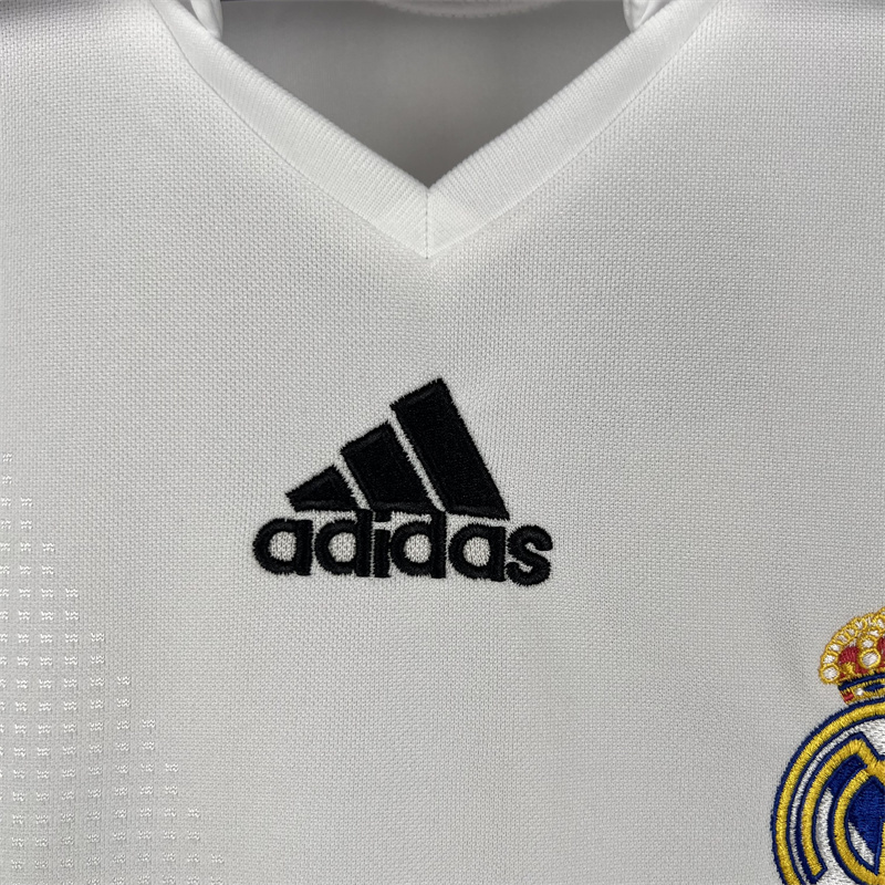 2008-09 Real Madrid Home Retro Jersey - view 7