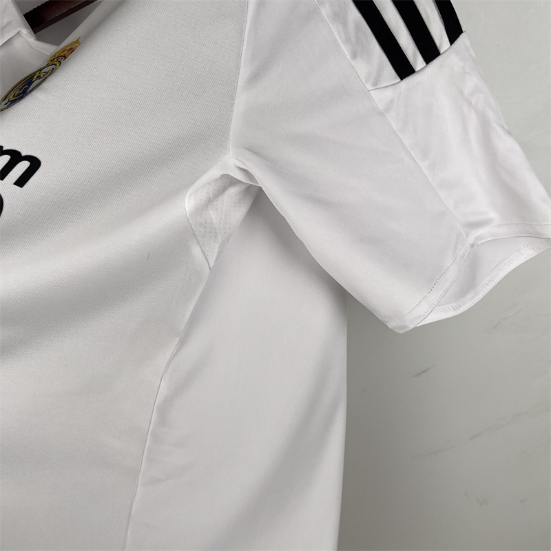 2008-09 Real Madrid Home Retro Jersey - view 9
