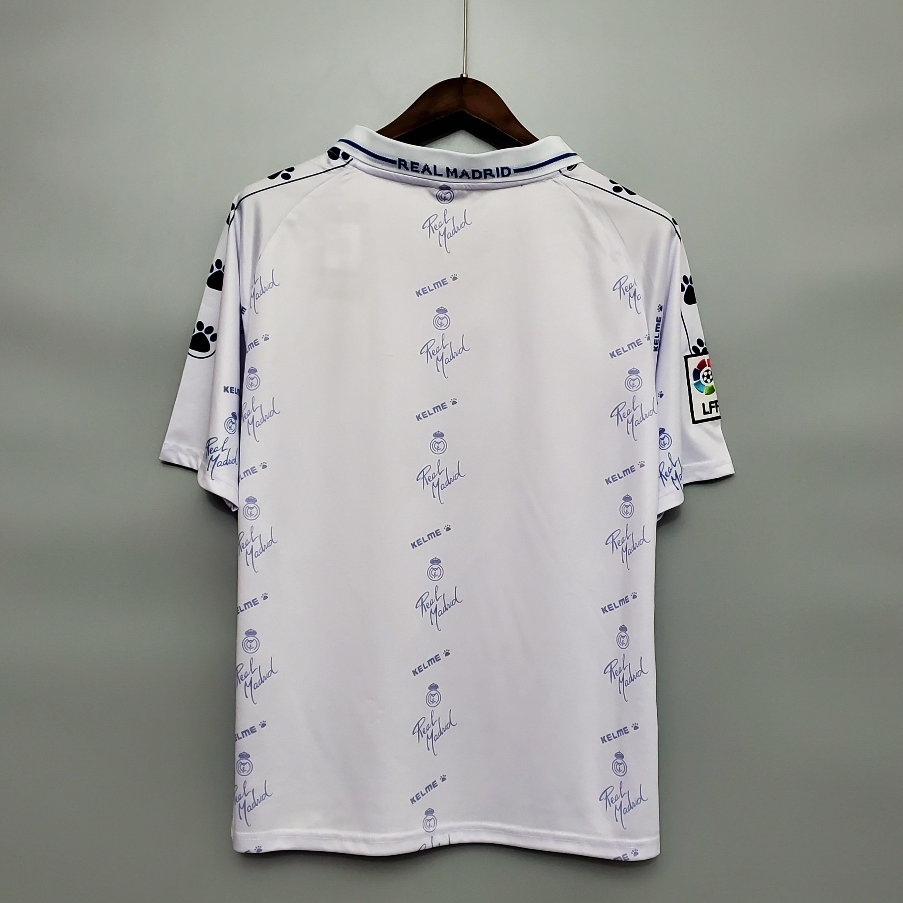 1994-96 Real Madrid Home Retro Jersey - view 4