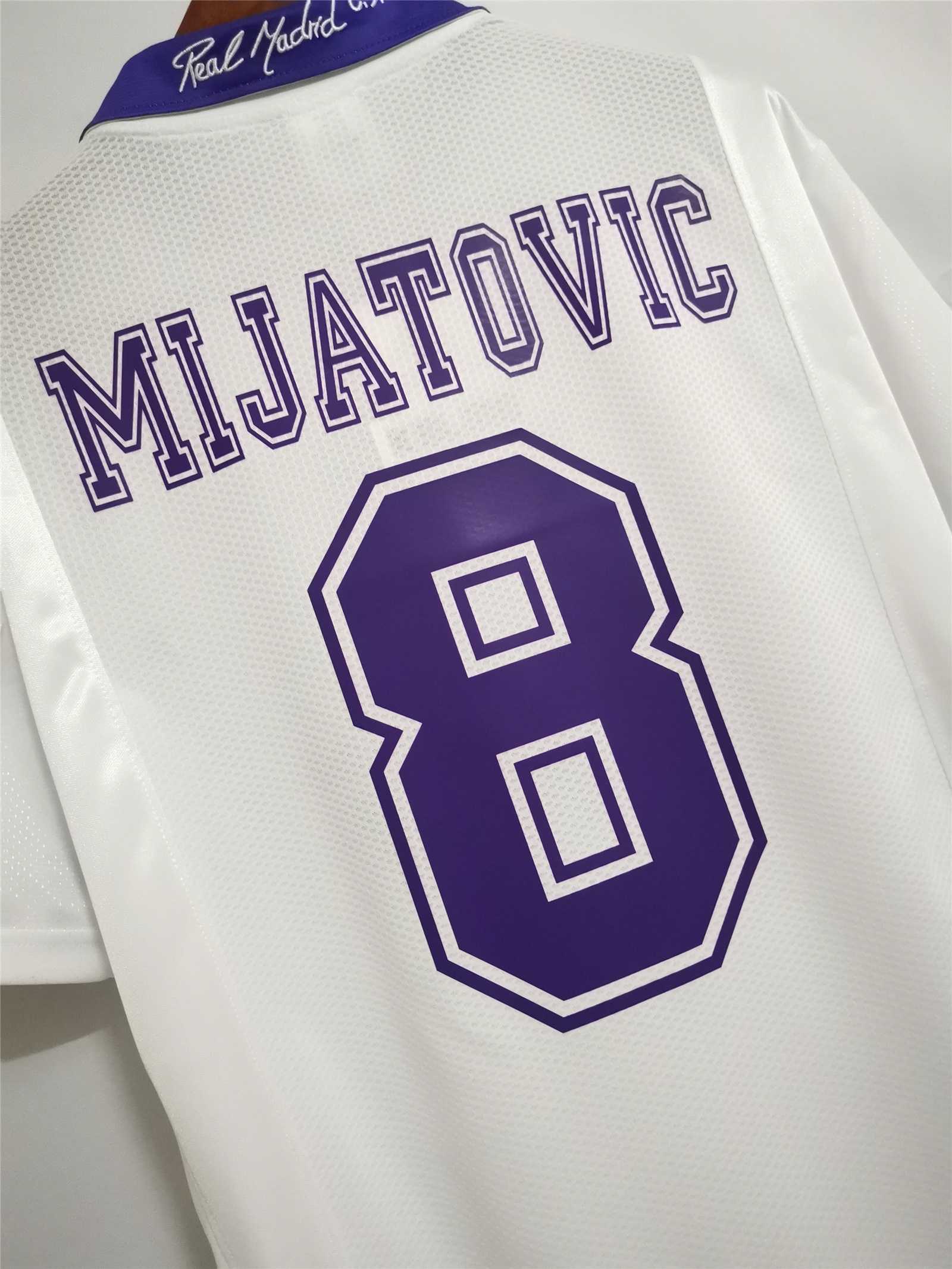 1997-98 Real Madrid Home Retro Jersey - view 6