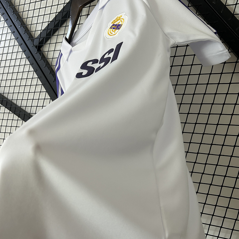 1984-85 Real Madrid Home Retro Jersey - view 10