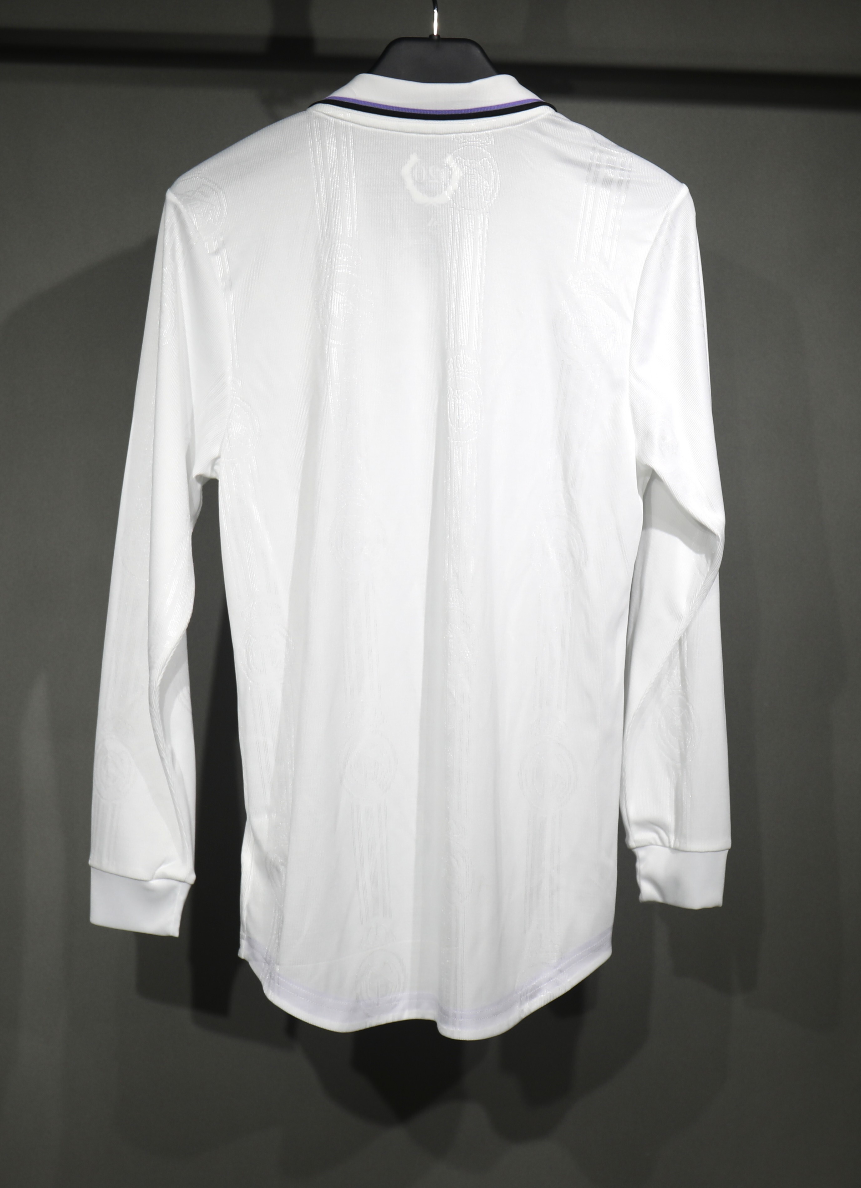 22-23 Real Madrid Home Retro Jersey Player Edition Long Sleeve - view 3
