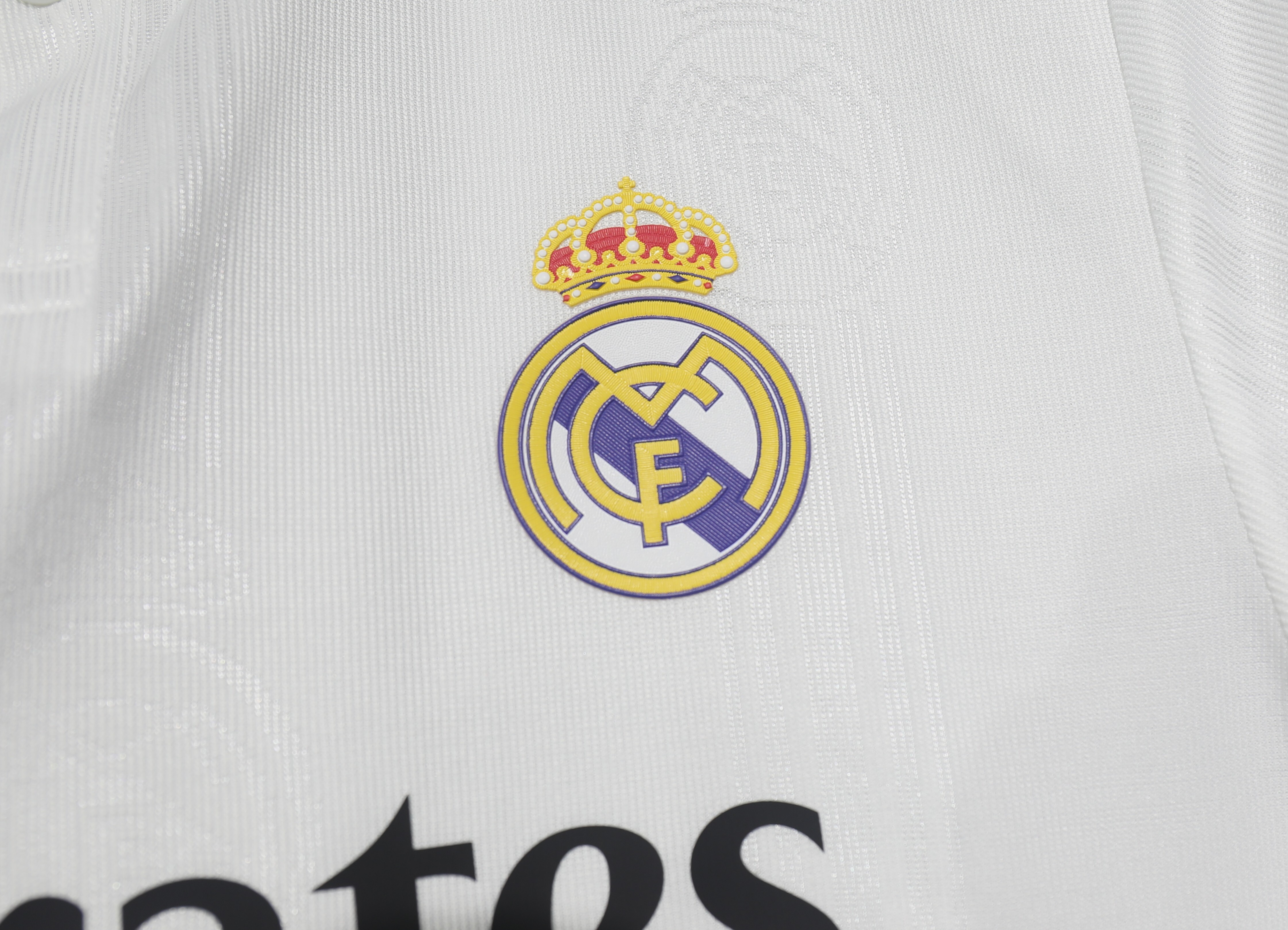 22-23 Real Madrid Home Retro Jersey Player Edition - view 4