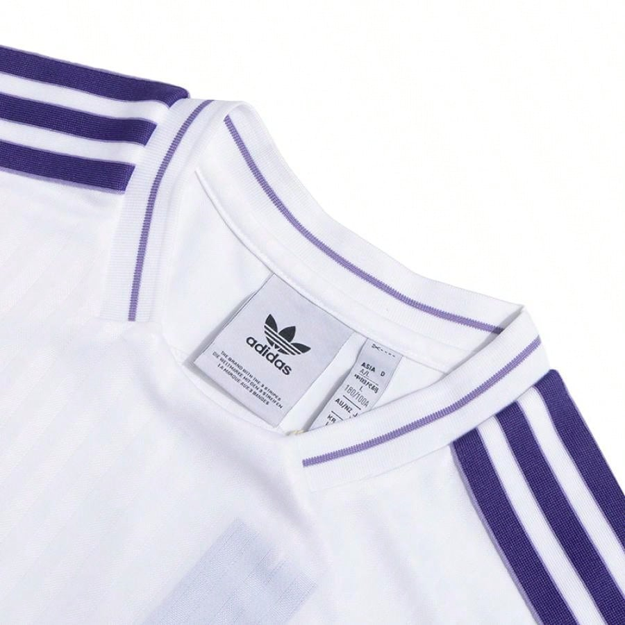25-26 Real Madrid Short Sleeve T-Shirt With Loose Fit Jersey Football Theme Graphic Design - view 4