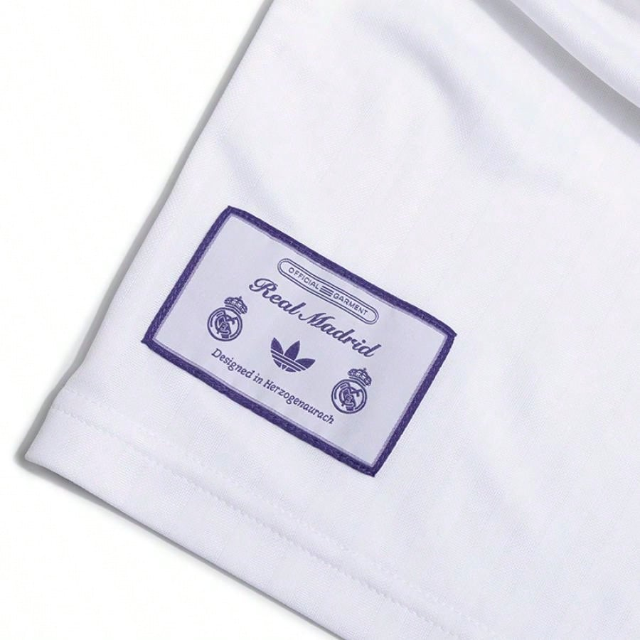 25-26 Real Madrid Short Sleeve T-Shirt With Loose Fit Jersey Football Theme Graphic Design - view 8