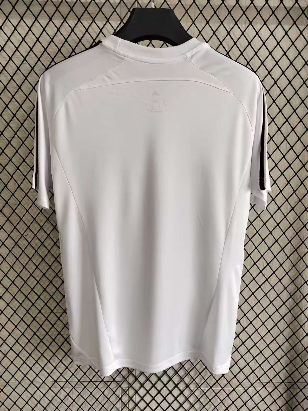 25-26 Real Madrid Pre-match Soccer Jersey - view 3