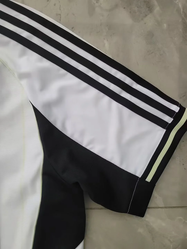 25-26 Real Madrid Baseball Soccer Jersey White - view 7