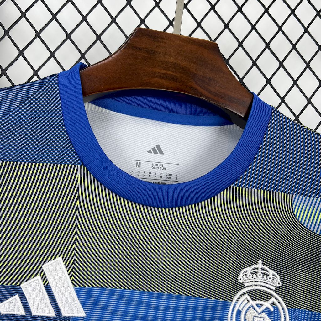 25-26 Real Madrid Training Soccer Jersey - view 4