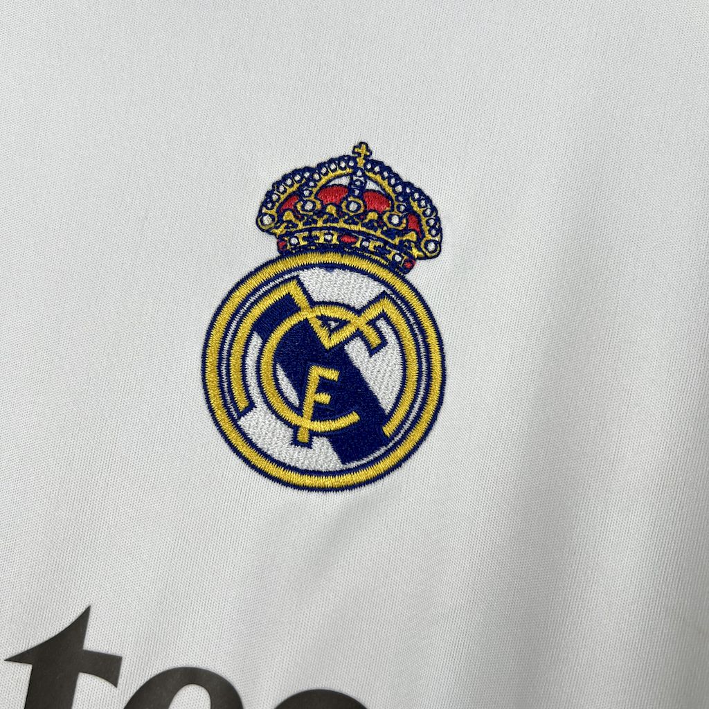 25-26 Real Madrid Home Soccer Jersey Long Sleeve - view 7