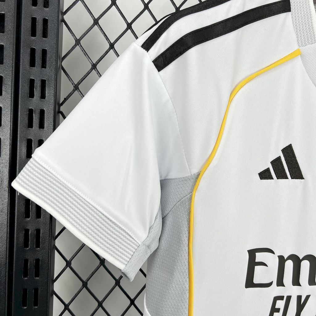 25-26 Real Madrid Home Soccer Kids Kit Jersey+Shorts - view 4