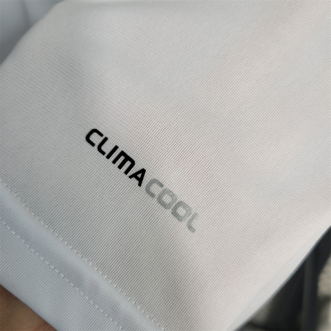 2009/10 Real Madrid Home Retro Jersey Long Sleeve - view 11