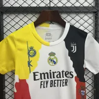 Cristiano Ronaldo Commemorative Edition Kids Kit Jersey+Shorts - view 4