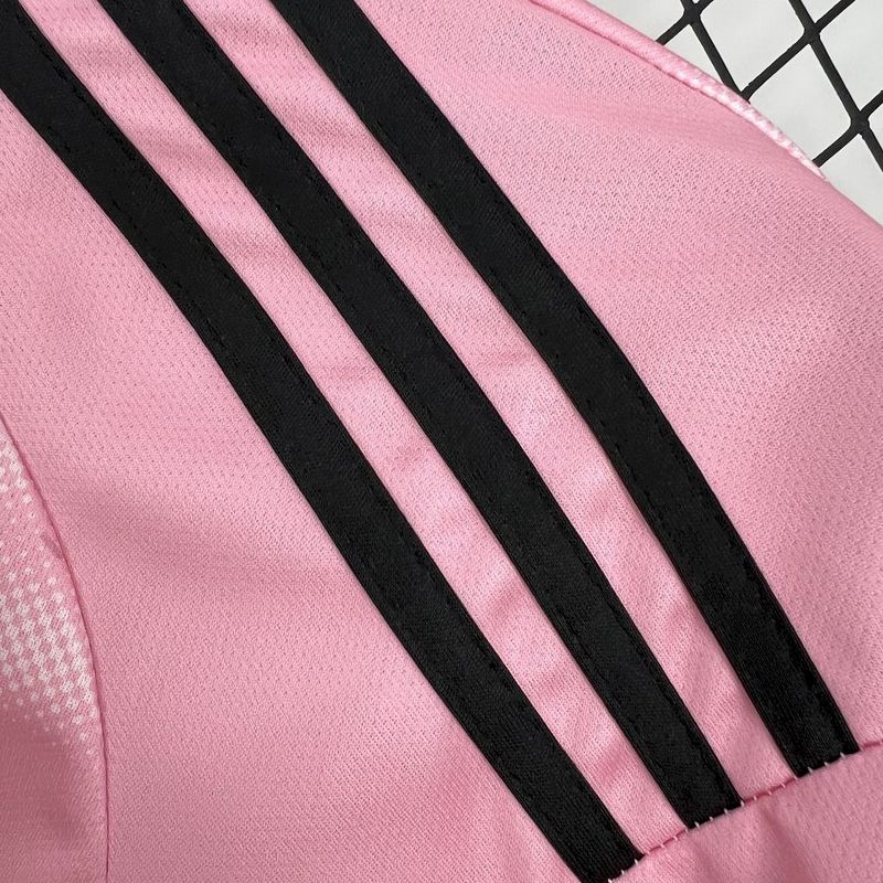 24-25 Real Madrid Soccer Jersey Pink White - view 8