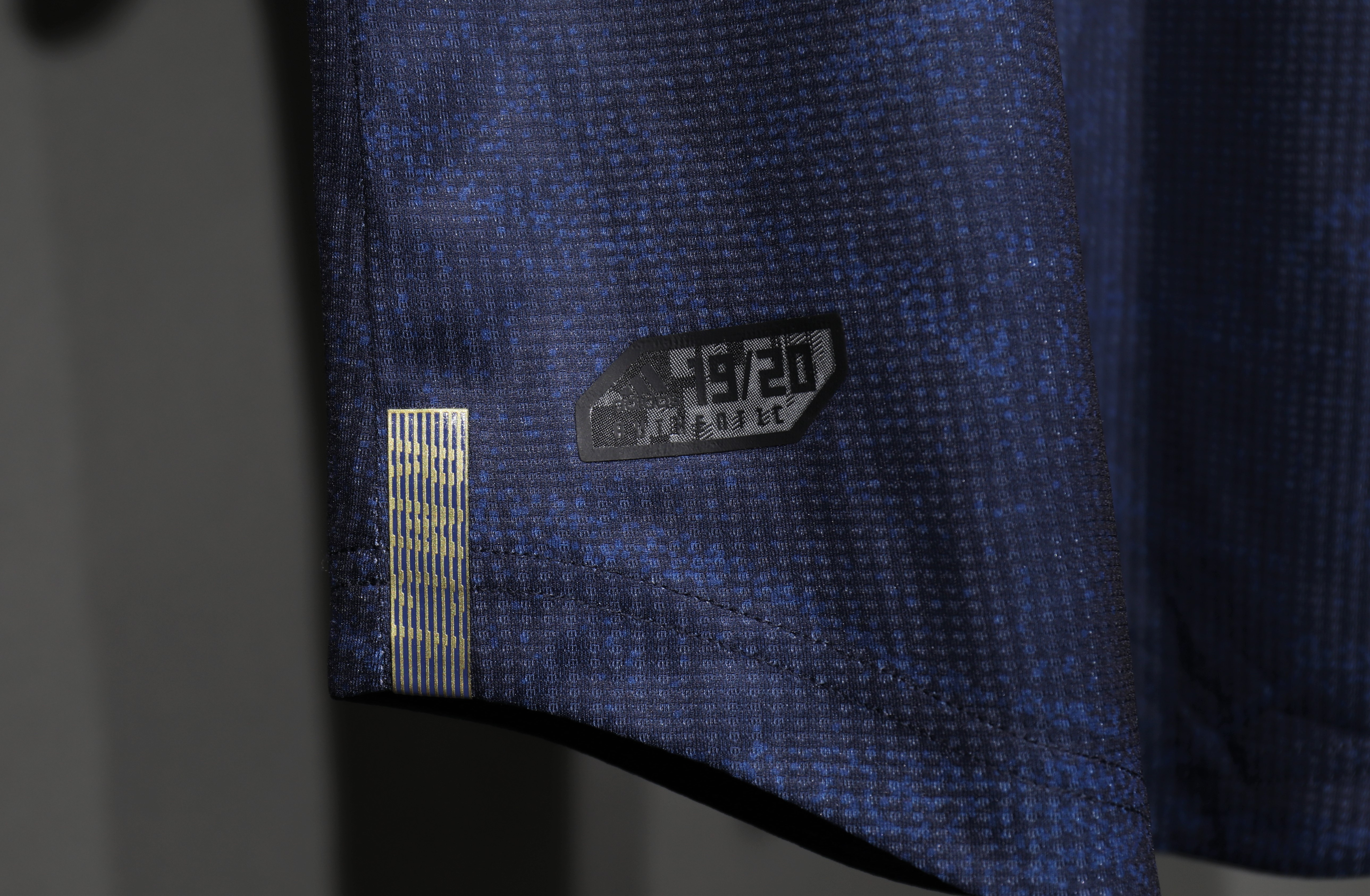 19-20 Real Madrid Away Retro Jersey Player version - view 12
