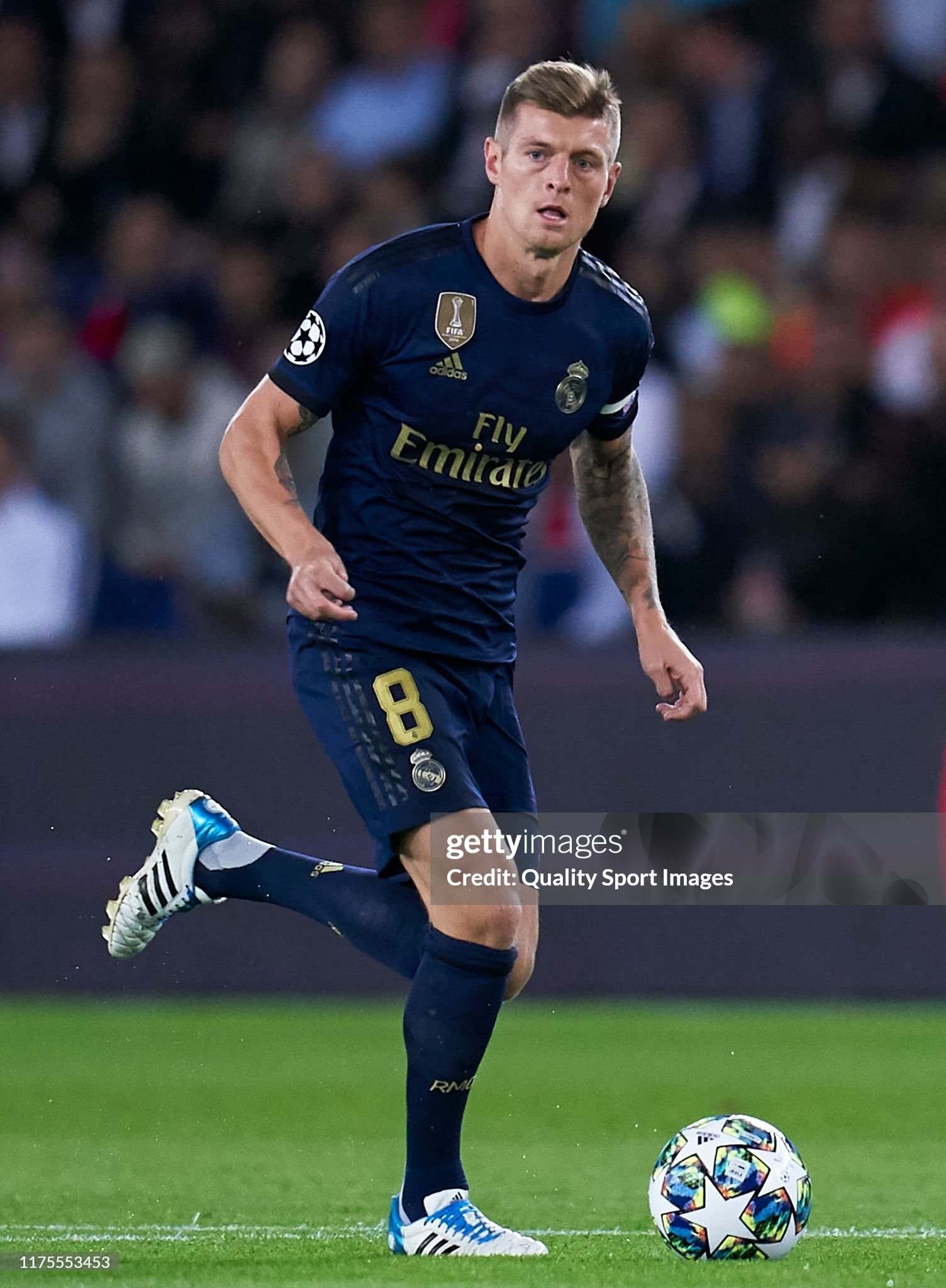 19-20 Real Madrid Away Retro Jersey Player version - view 6
