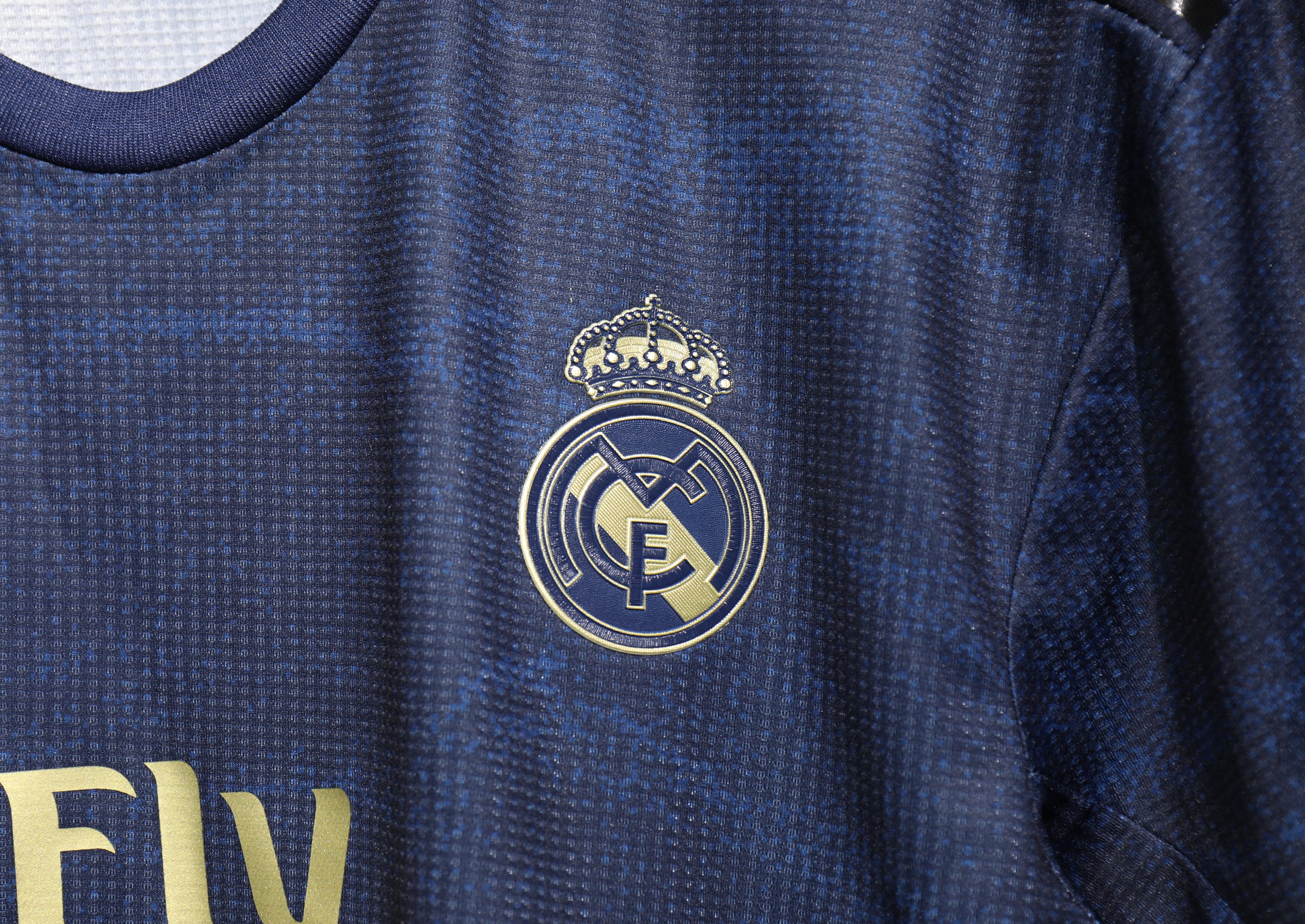 19-20 Real Madrid Away Retro Jersey Player version - view 10