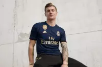 19-20 Real Madrid Away Retro Jersey Player version - view 13