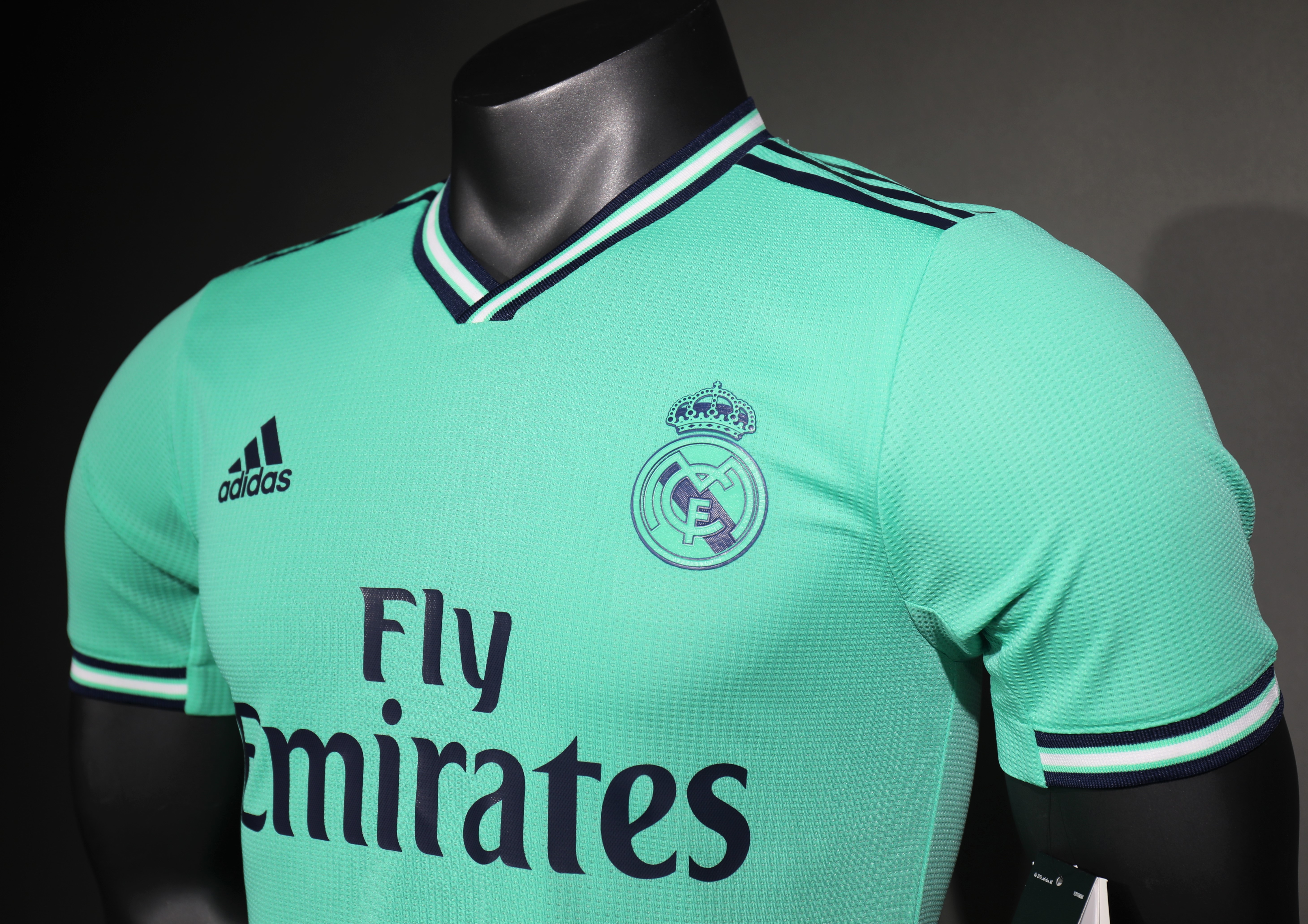 19-20 Real Madrid Second Away Retro Jersey Player version - view 3