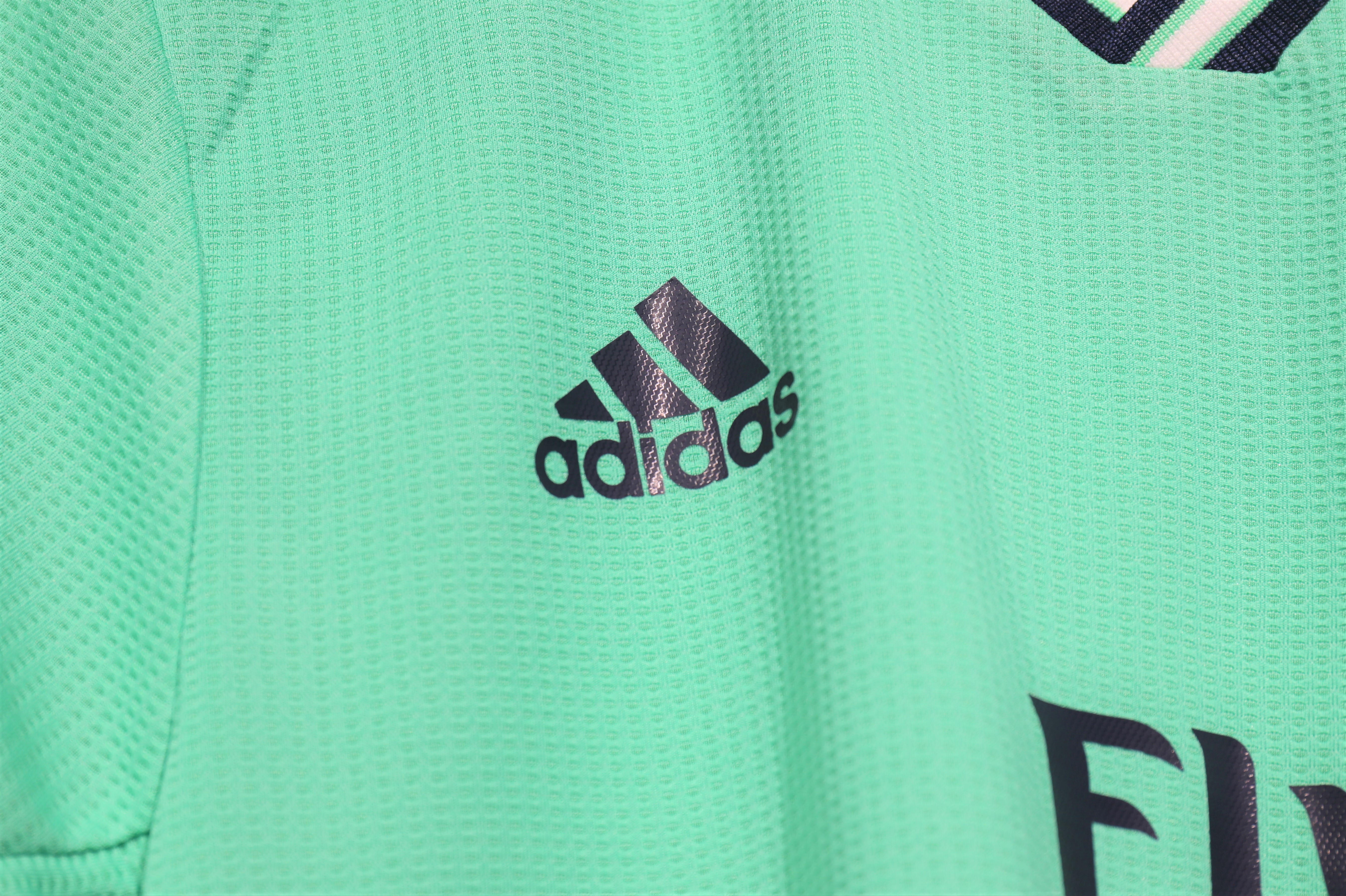 19-20 Real Madrid Second Away Retro Jersey Player version - view 9