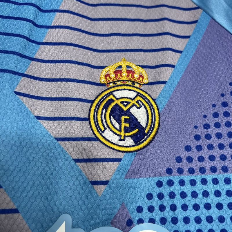 24-25 Real Madrid Goalkeeper Soccer Jersey Blue - view 6