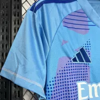 24-25 Real Madrid Goalkeeper Soccer Jersey Blue - view 4