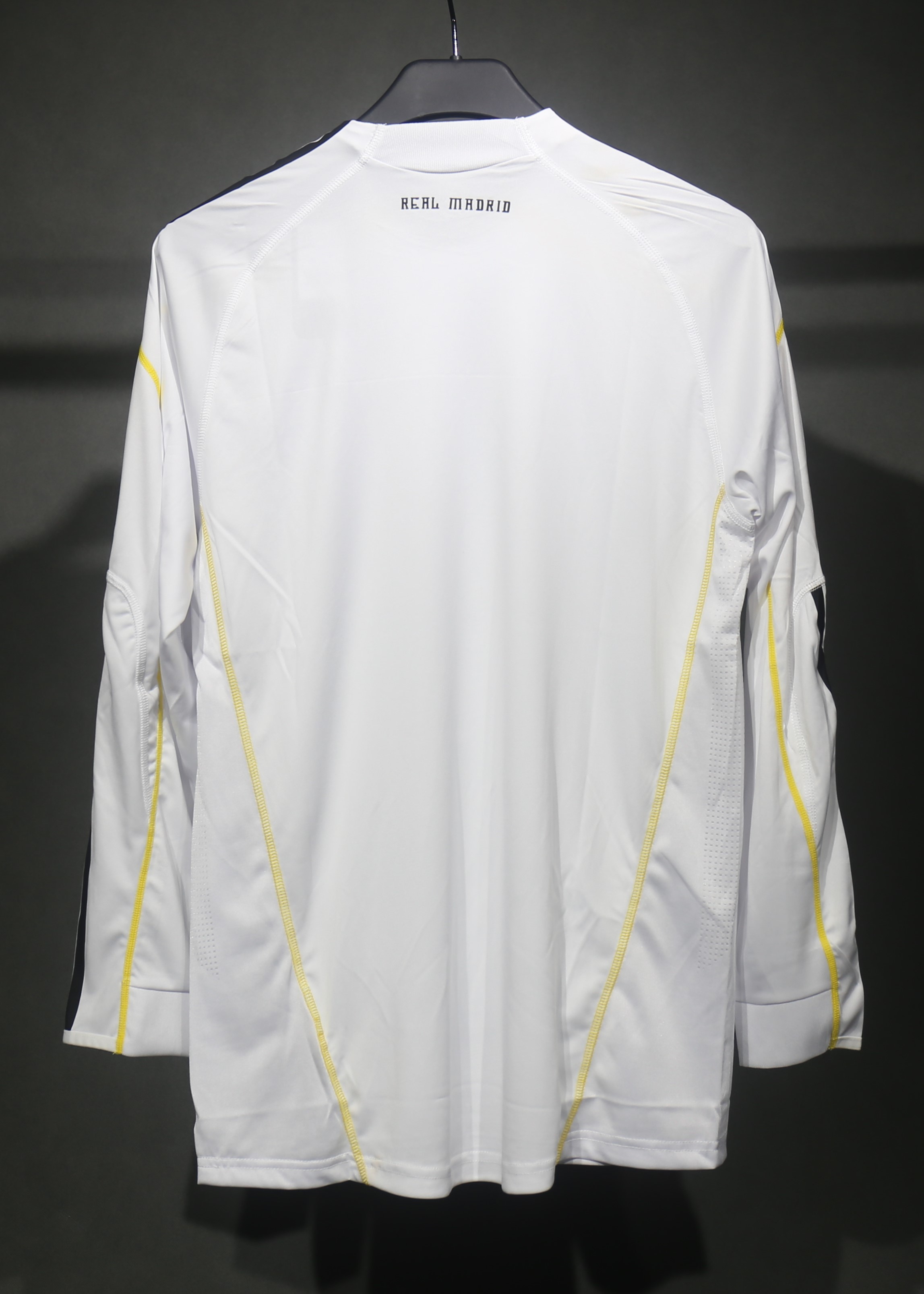 2009/10 Real Madrid Home Retro Jersey Player Edition Long Sleeve - view 3