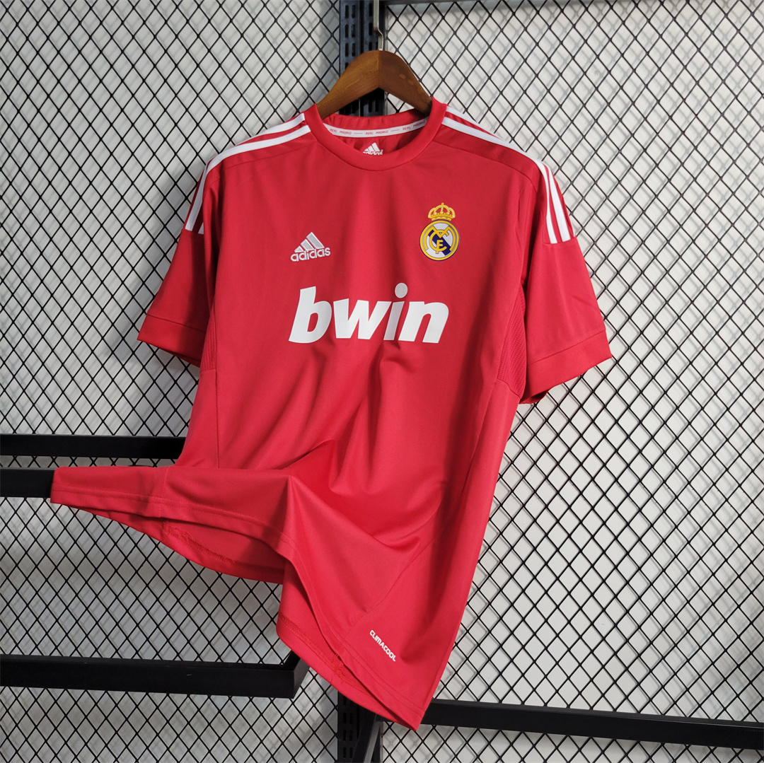 11-12 Real Madrid Away Retro Jersey - view 7