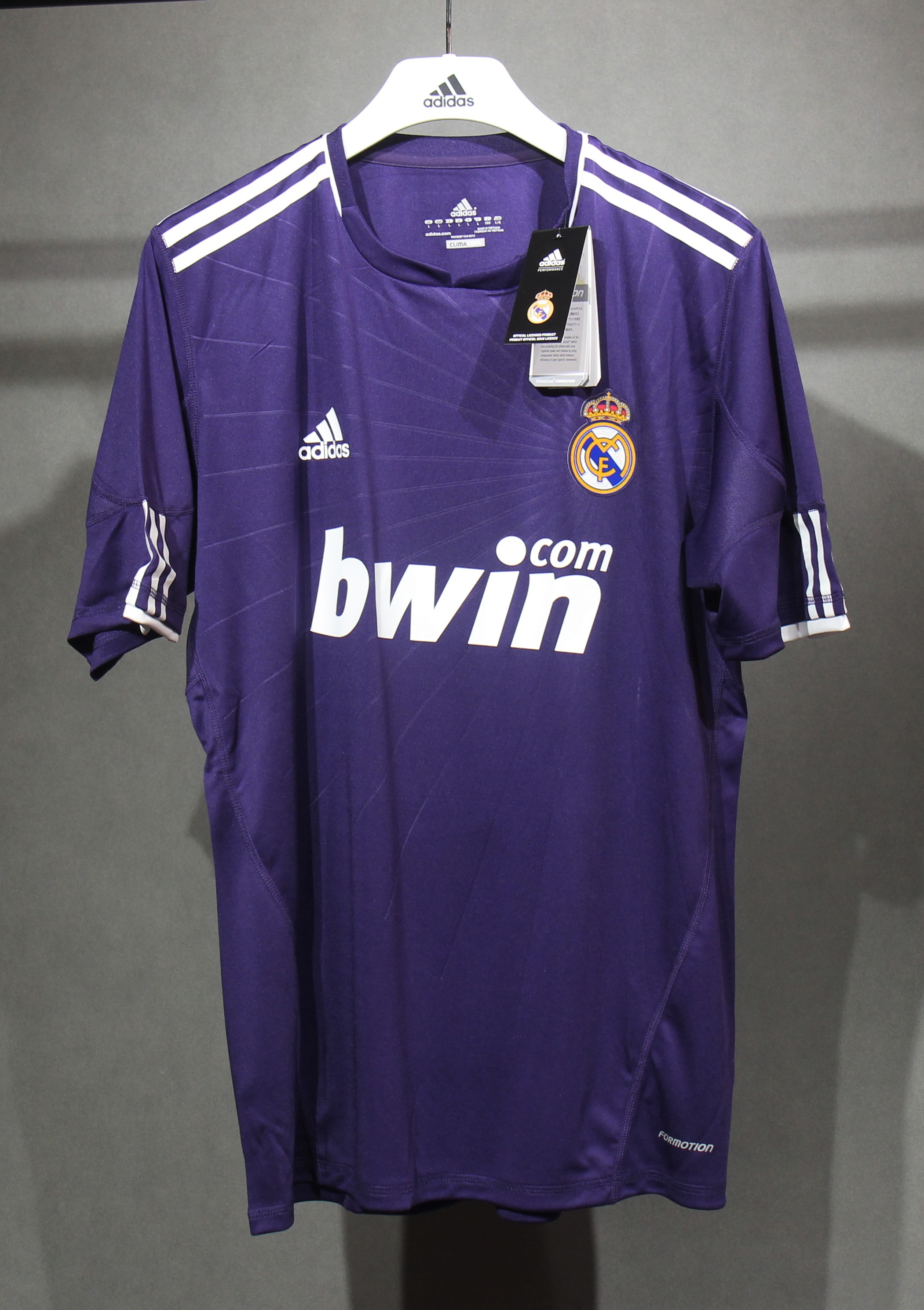 2010/11 Real Madrid Third Away Retro Jersey Player Version - view 8