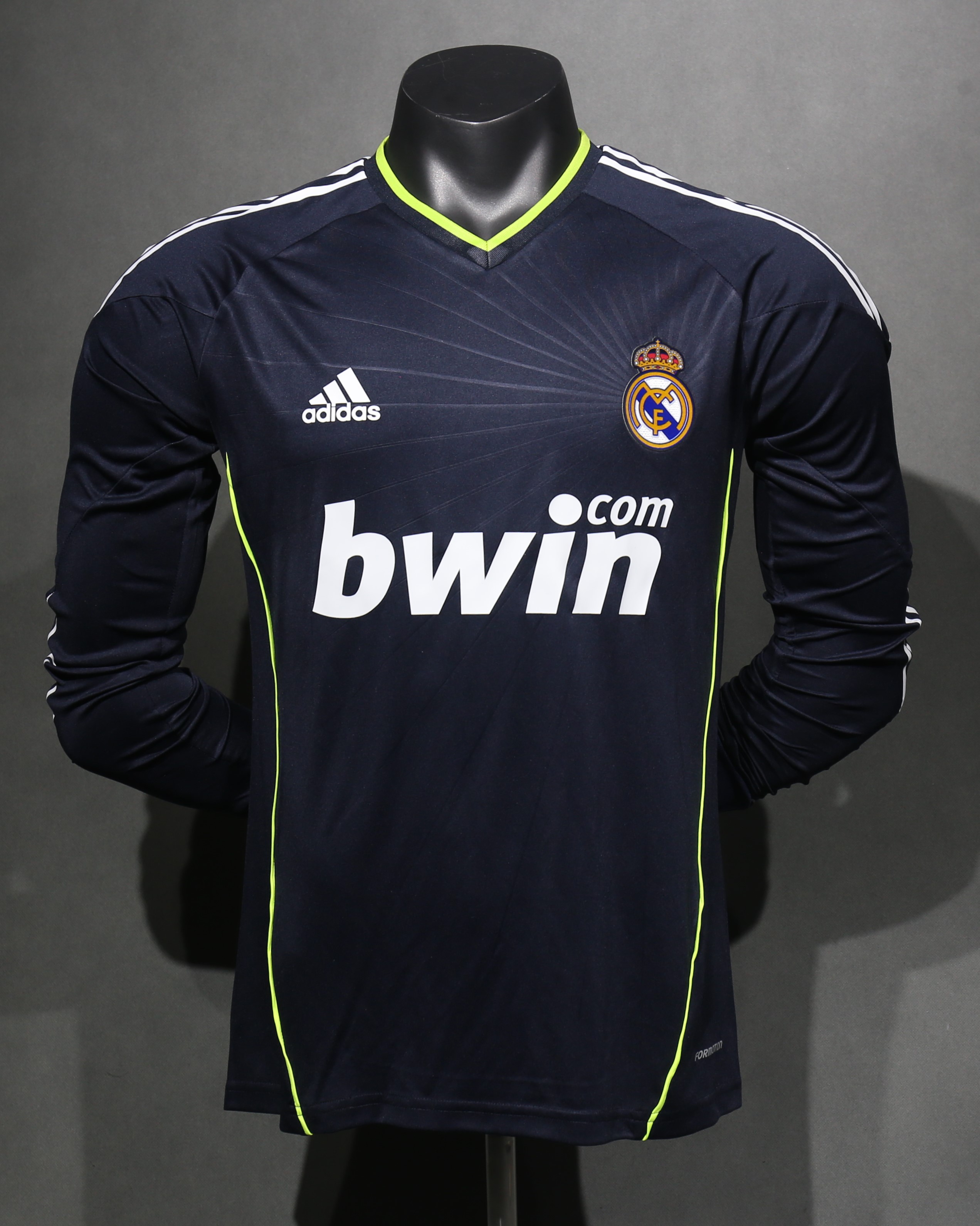 2010/11 Real Madrid Away Retro Jersey Player Version Long Sleeve