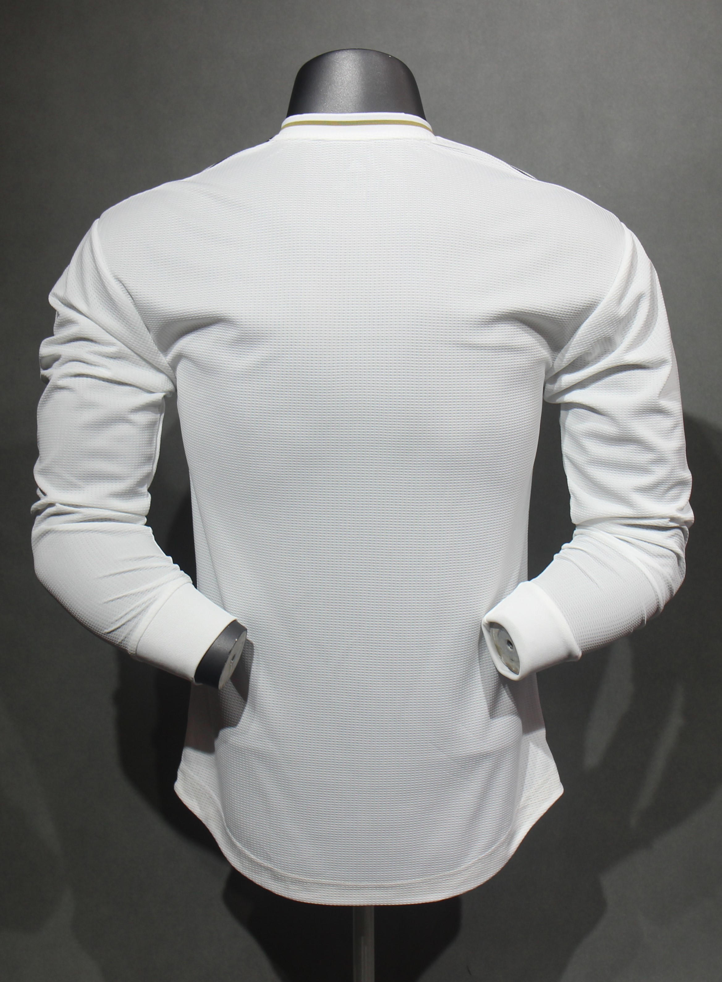 19-20 Real Madrid Home Retro Jersey Player version Long Sleeve - view 3