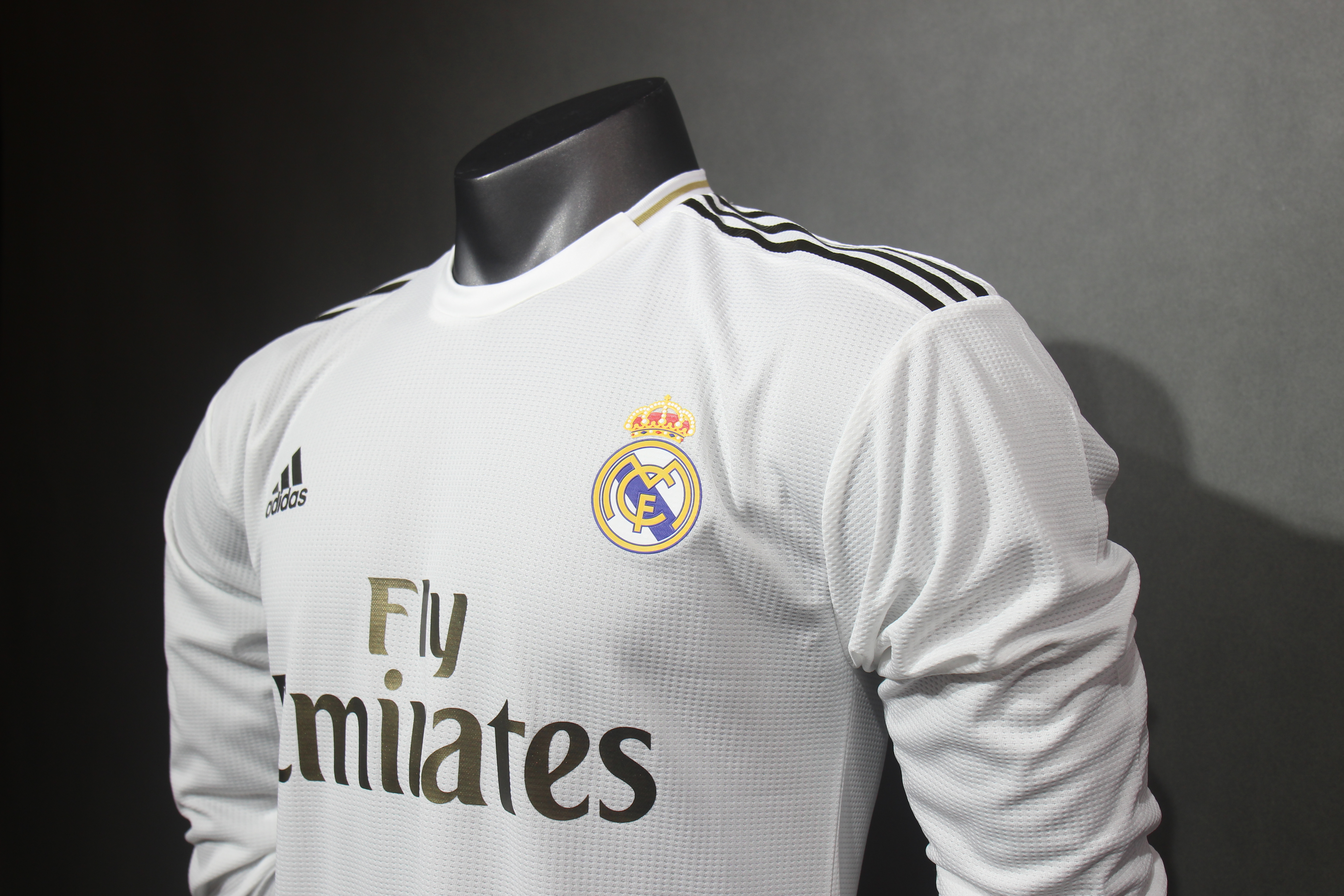19-20 Real Madrid Home Retro Jersey Player version Long Sleeve - view 6