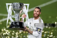 19-20 Real Madrid Home Retro Jersey Player version Long Sleeve - view 13