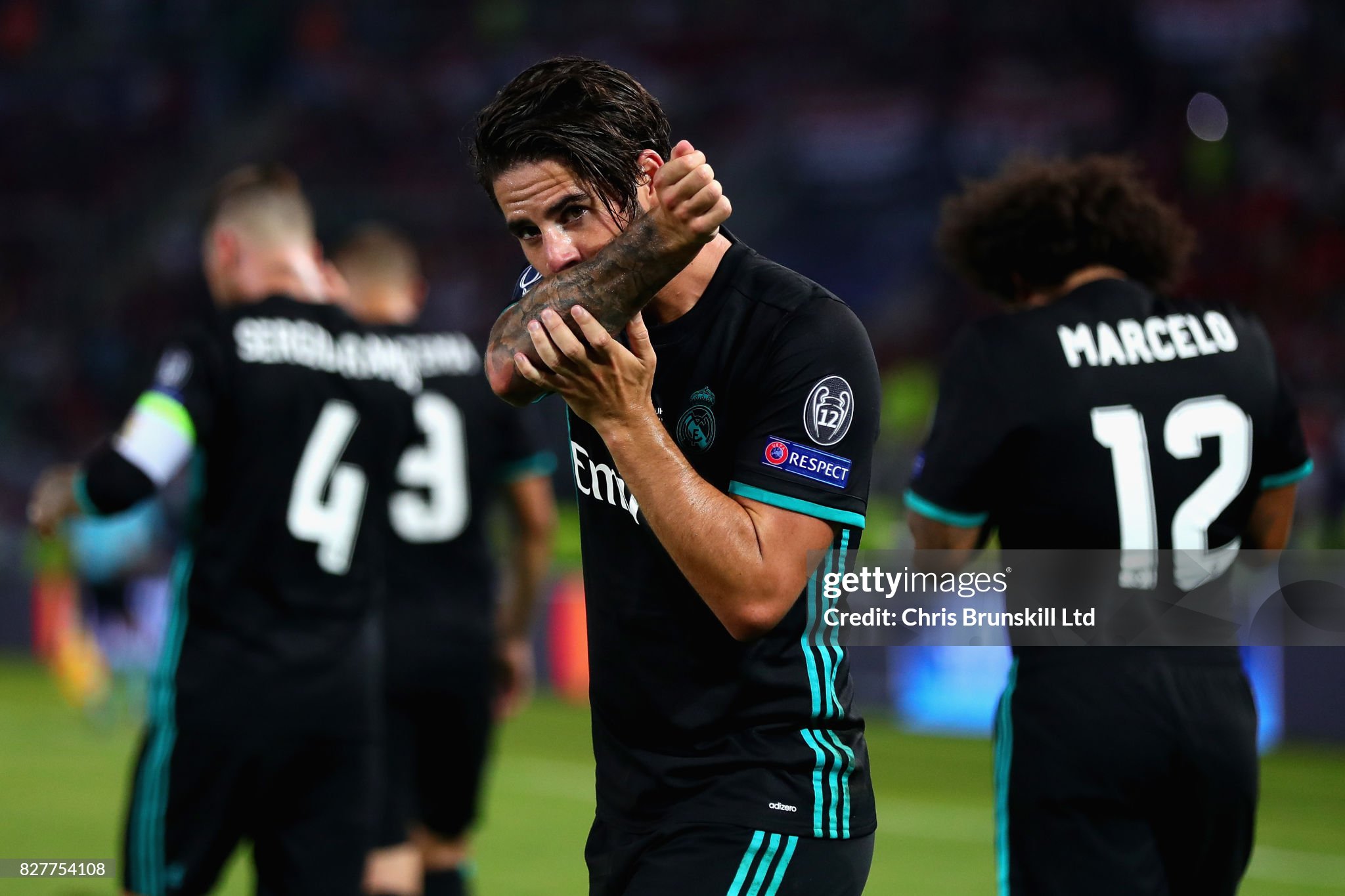 17-18 Real Madrid Away Retro Jersey Player Version - view 10