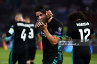 17-18 Real Madrid Away Retro Jersey Player Version - view 10