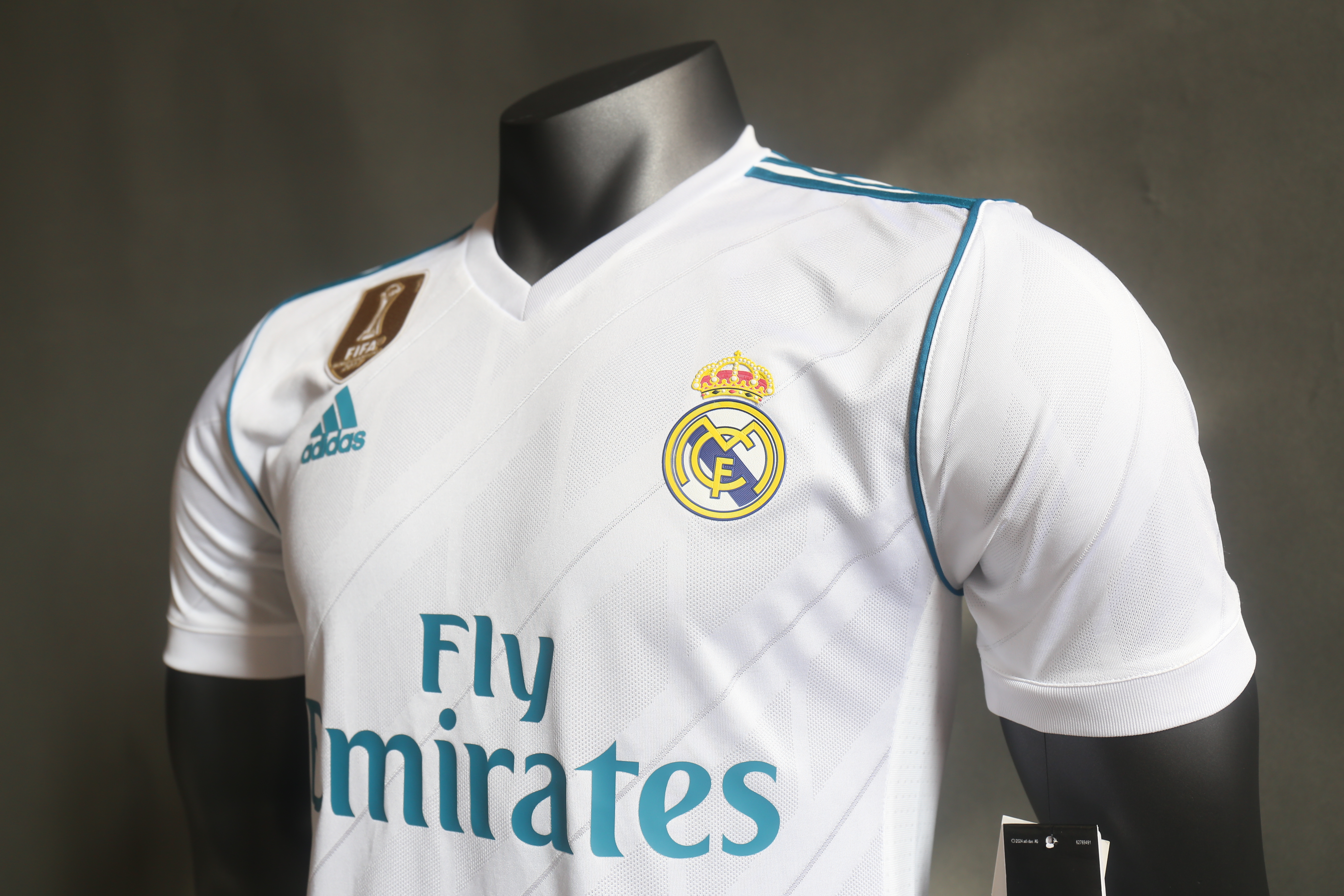 17-18 Real Madrid Home Retro Jersey Player Version - view 8