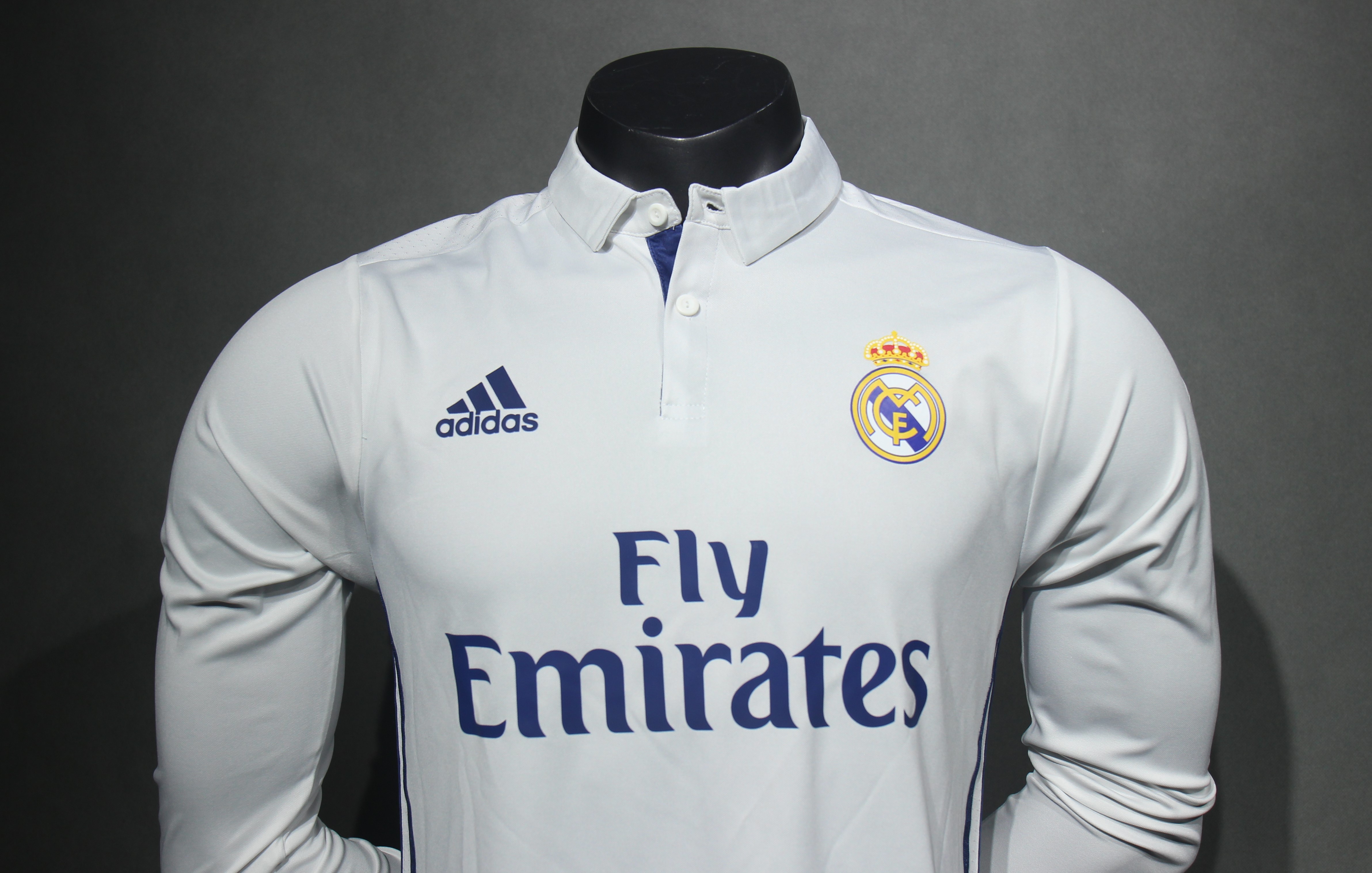 16-17 Real Madrid Home Retro Jersey Player Version Long Sleeve - view 5