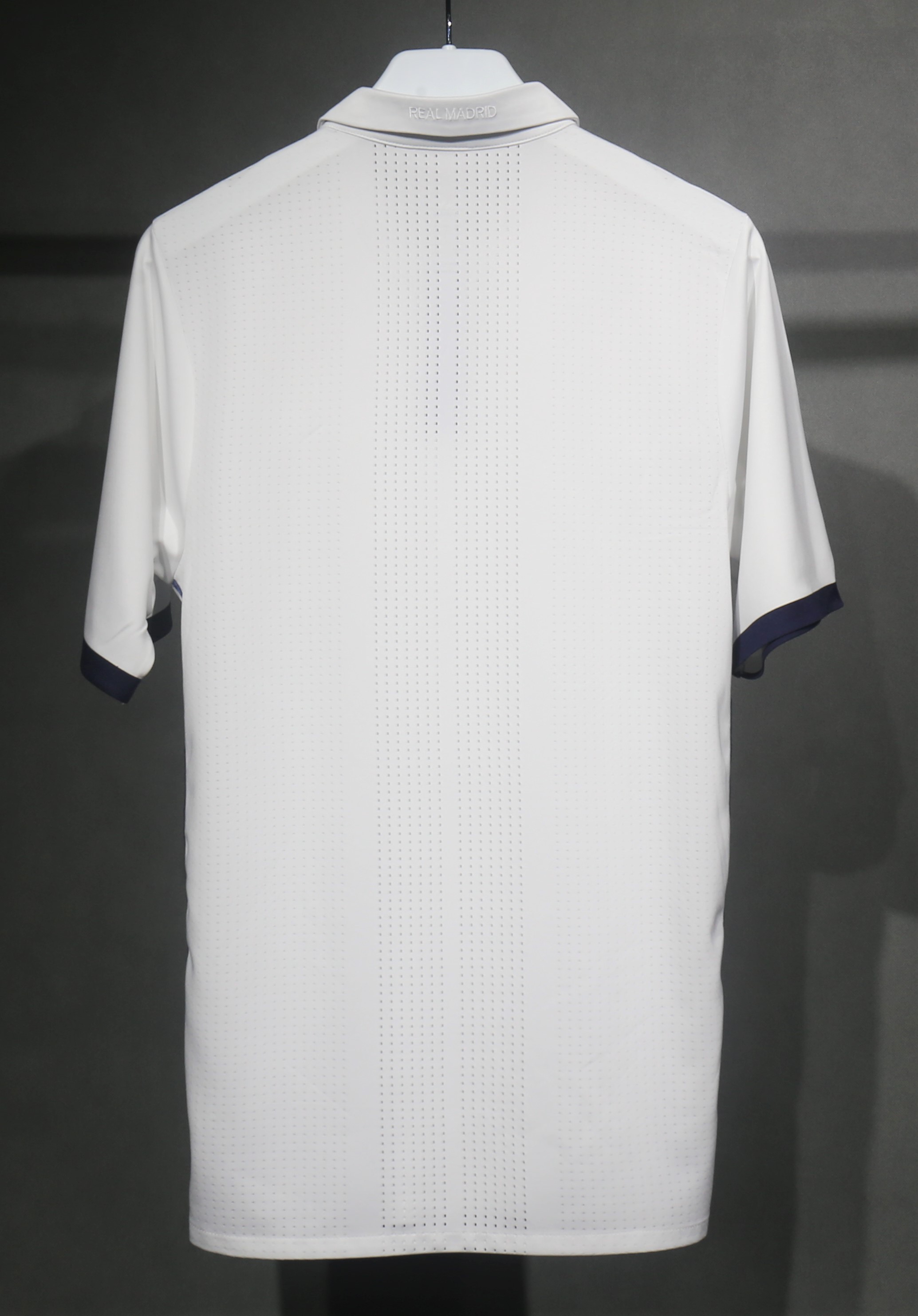 16-17 Real Madrid Home Retro Jersey Player Version - view 11