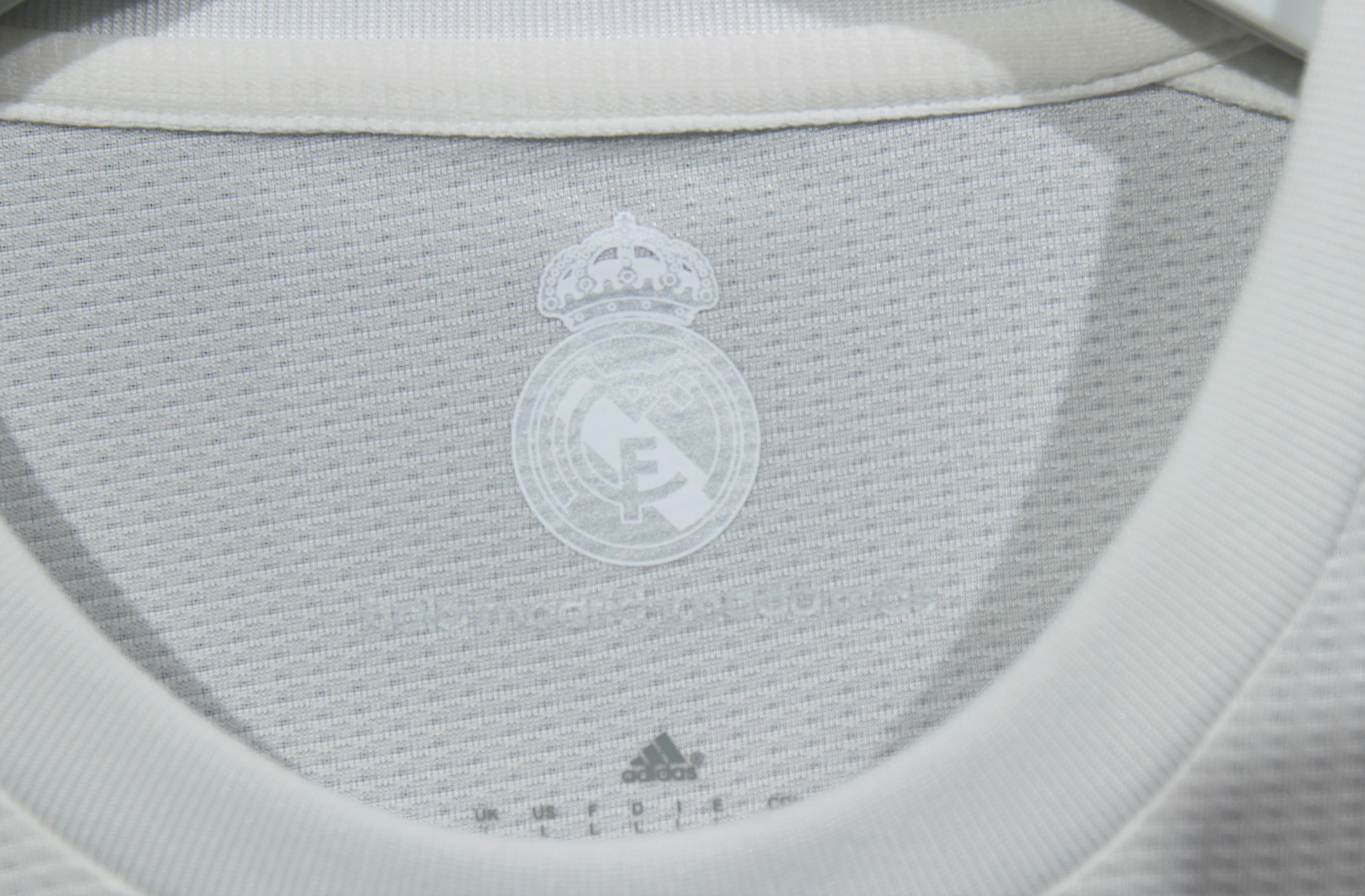 2015-16 Real Madrid Home Retro Jersey Player Version Long Sleeve - view 6