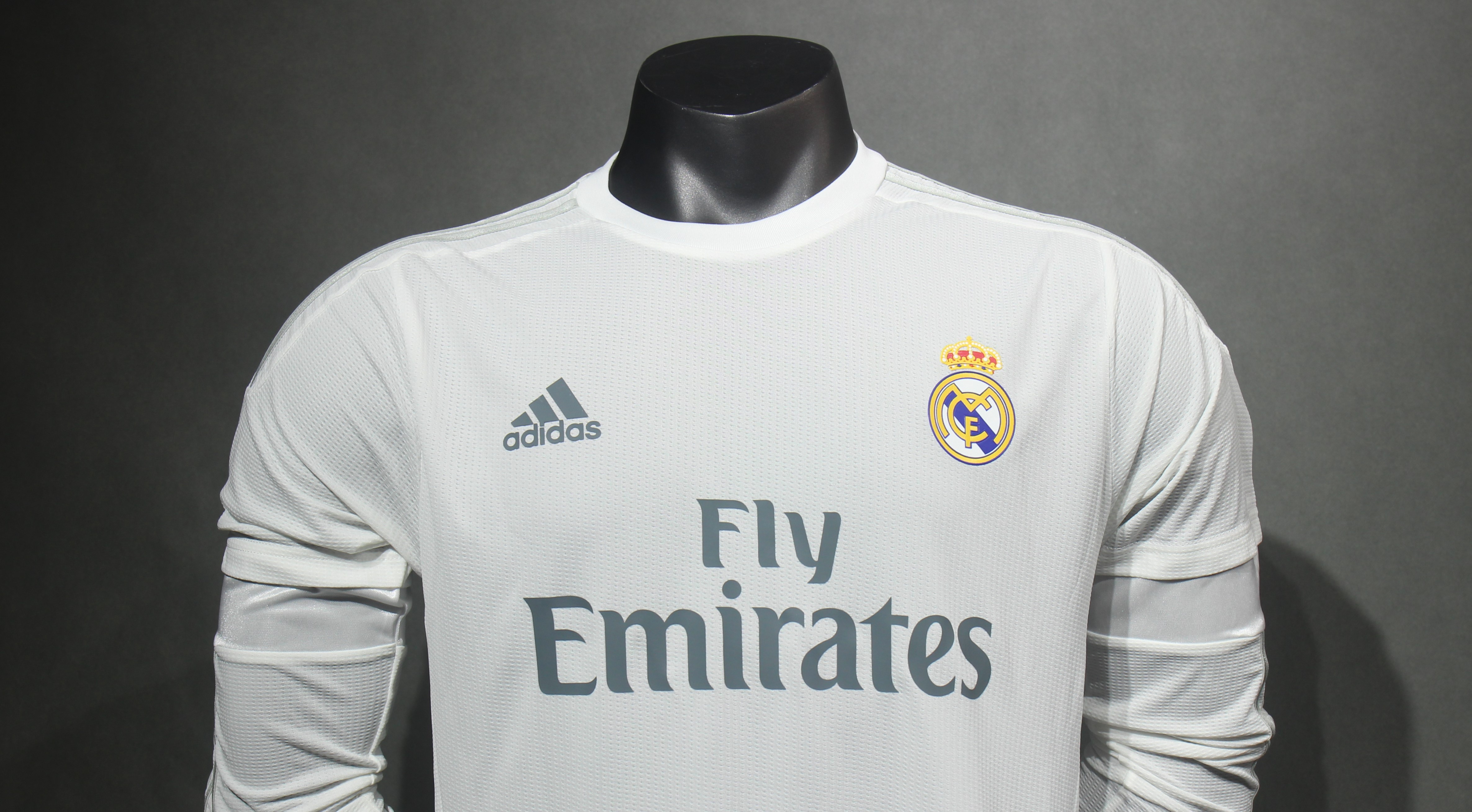 2015-16 Real Madrid Home Retro Jersey Player Version Long Sleeve - view 9