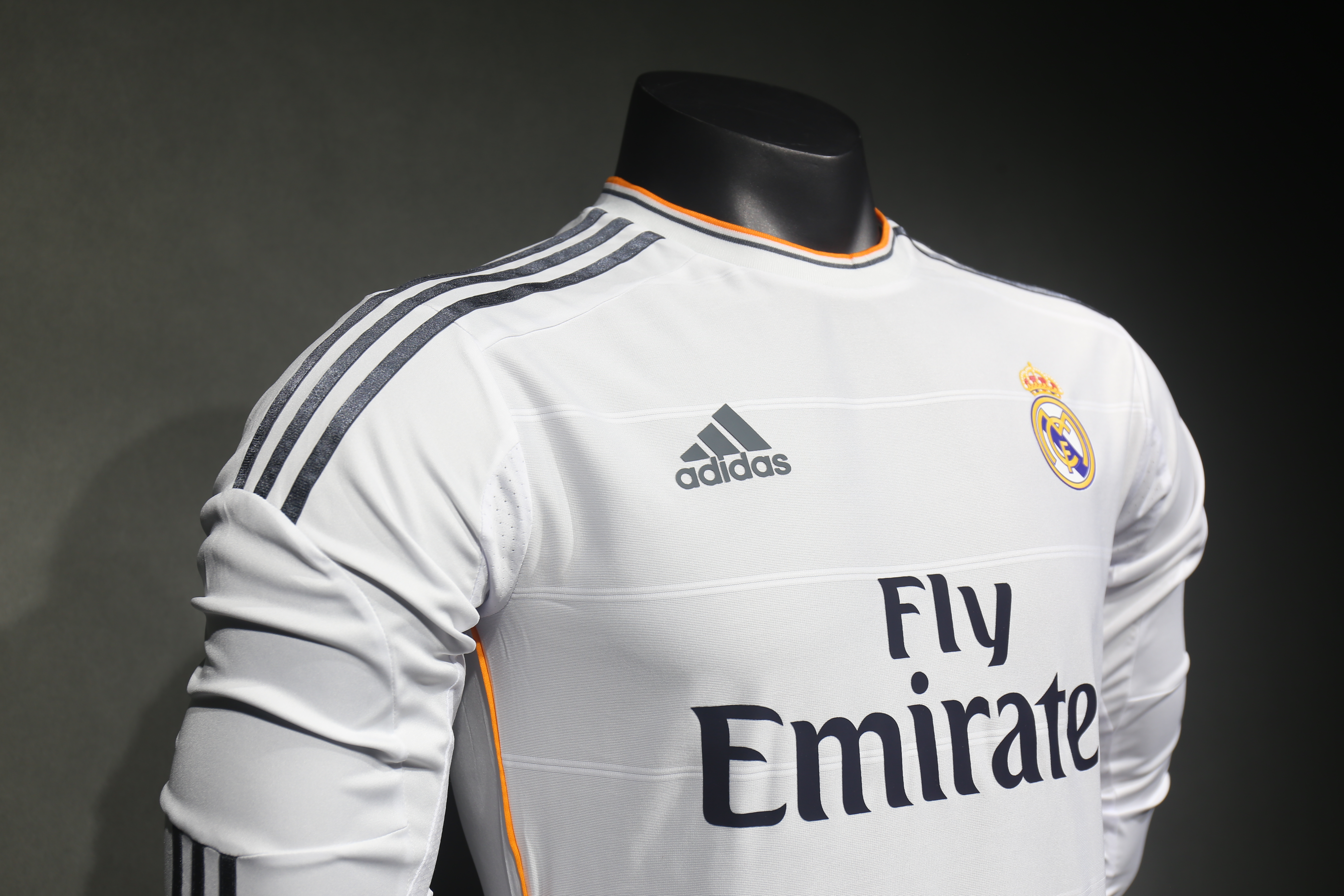 2013/14 Real Madrid Home Retro Jersey Player Version Long Sleeve - view 9