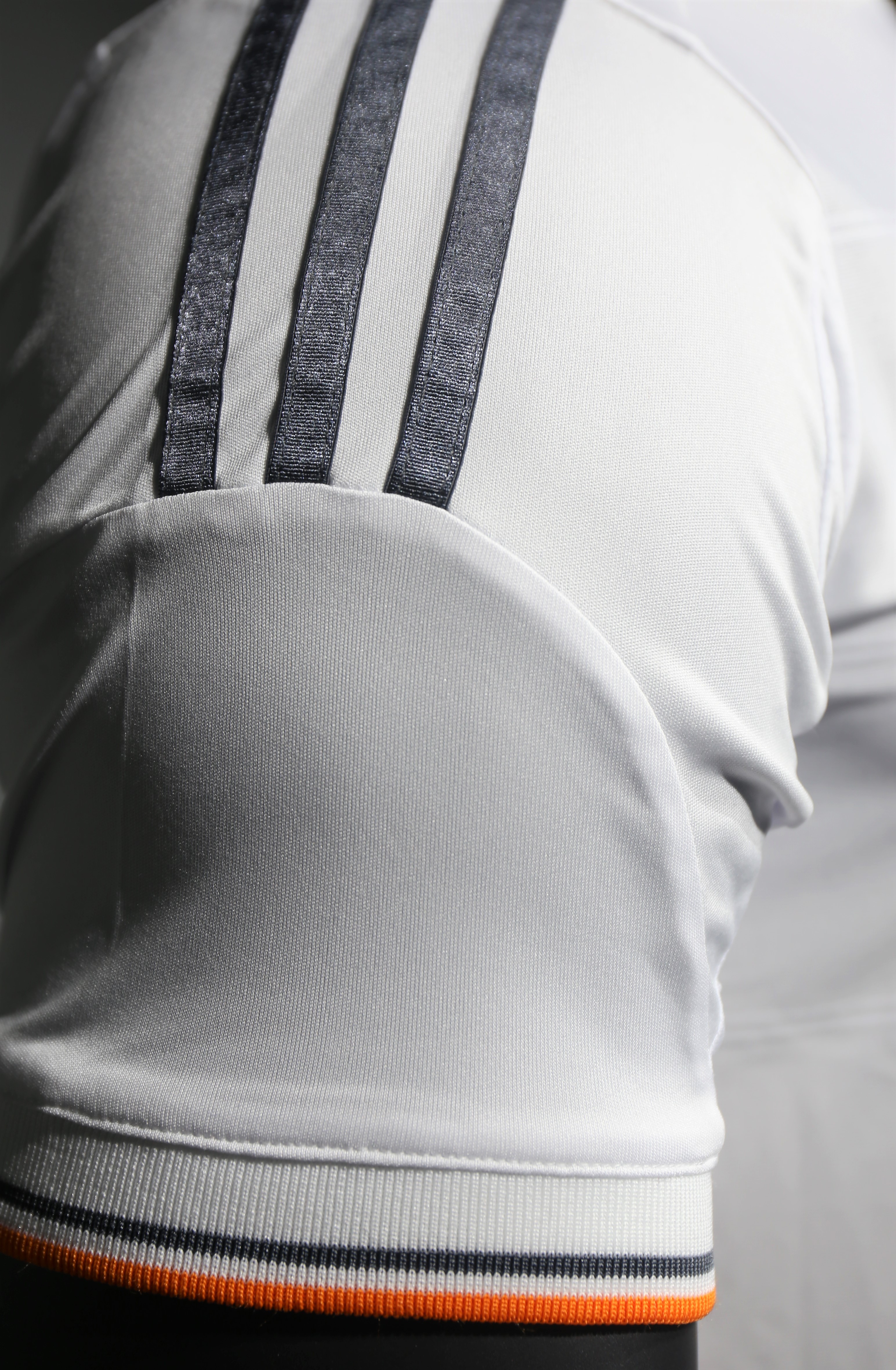 2013/14 Real Madrid Home Retro Jersey Player Version - view 4