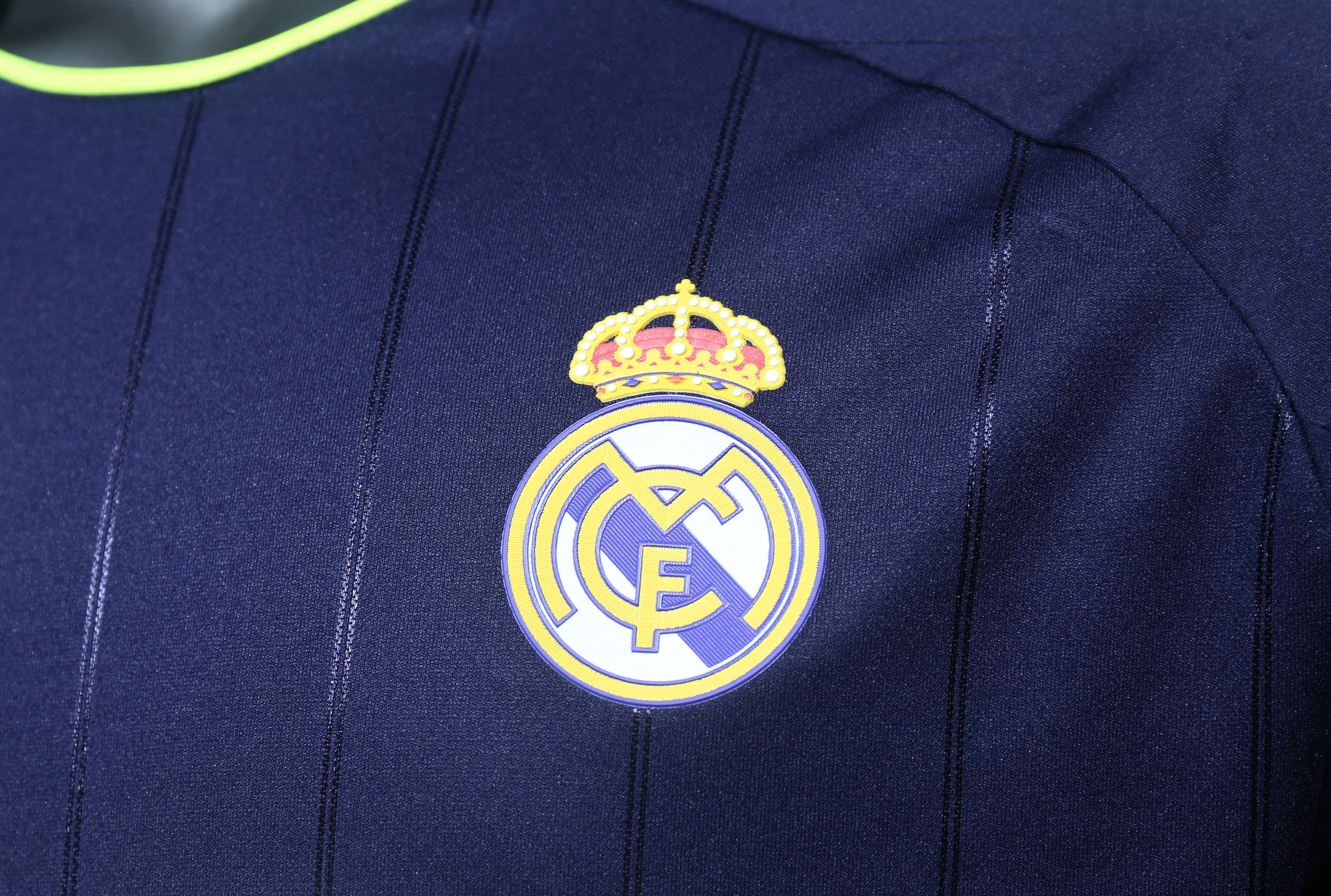2012-13 Real Madrid Third Away Retro Jersey Player Version - view 4