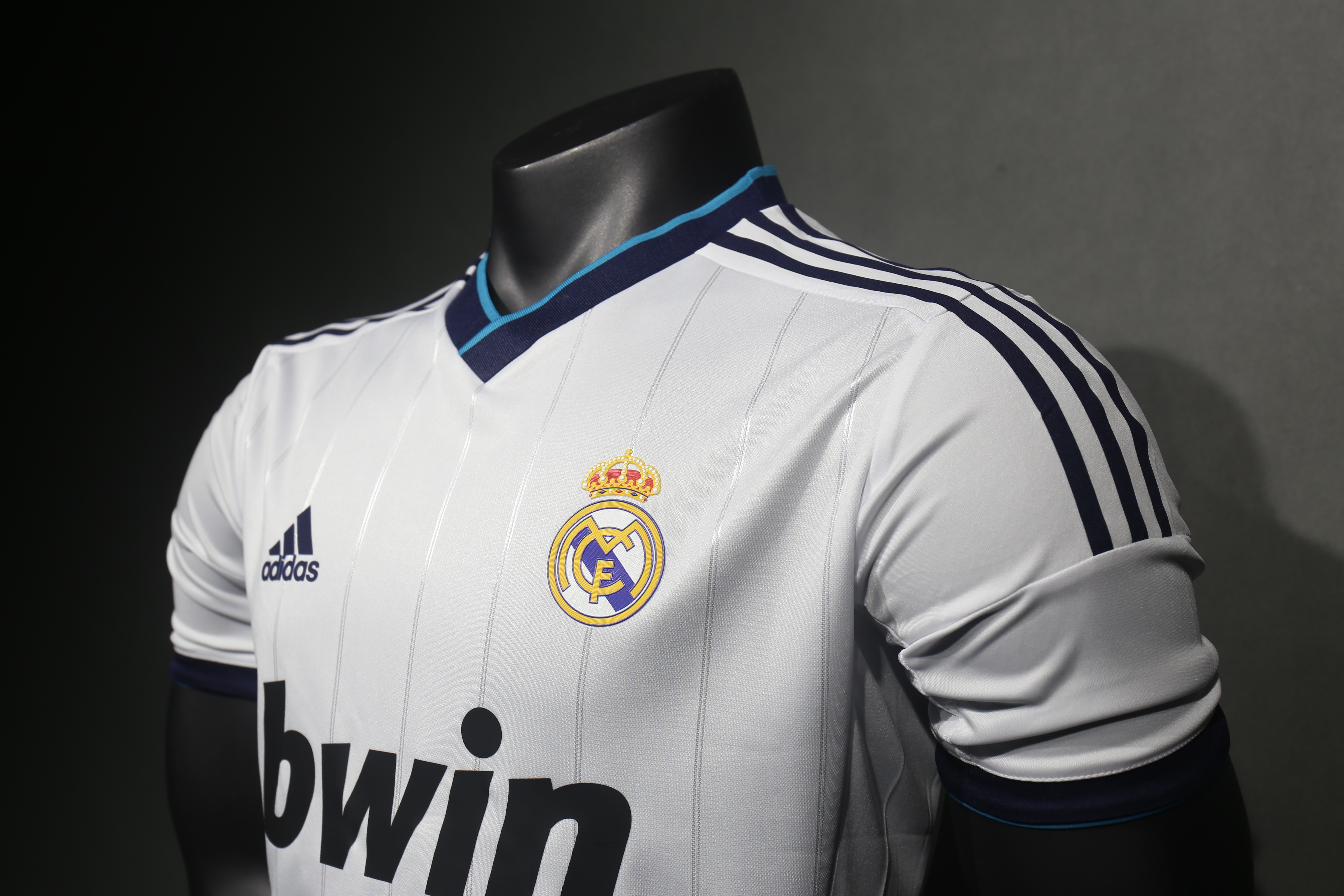2012/13 Real Madrid Home Retro Jersey Player Version - view 3
