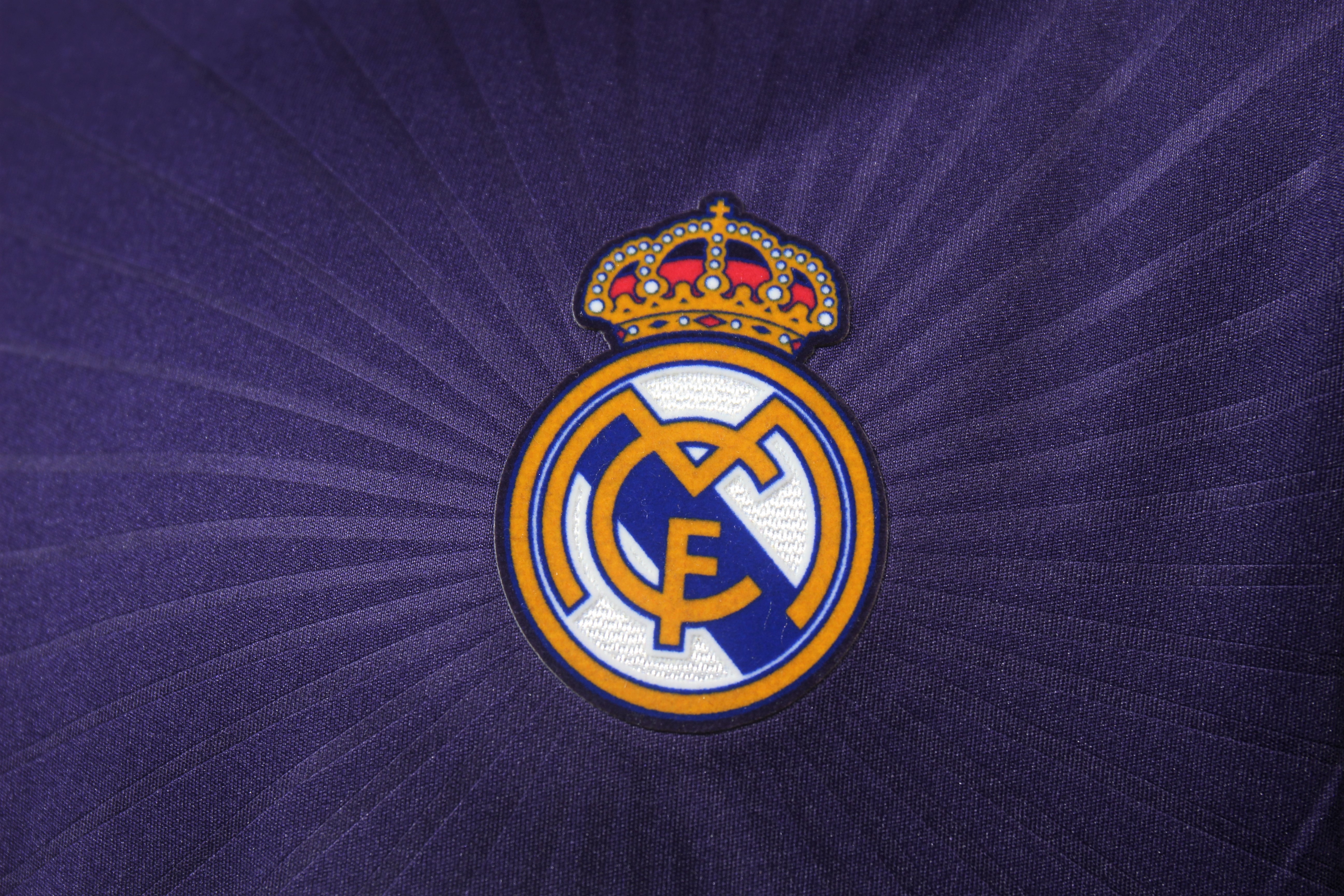 2010/11 Real Madrid Third Away Retro Jersey Player Version Long Sleeve - view 9