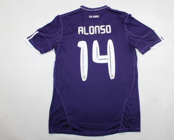 2010/11 Real Madrid Third Away Retro Jersey - view 4